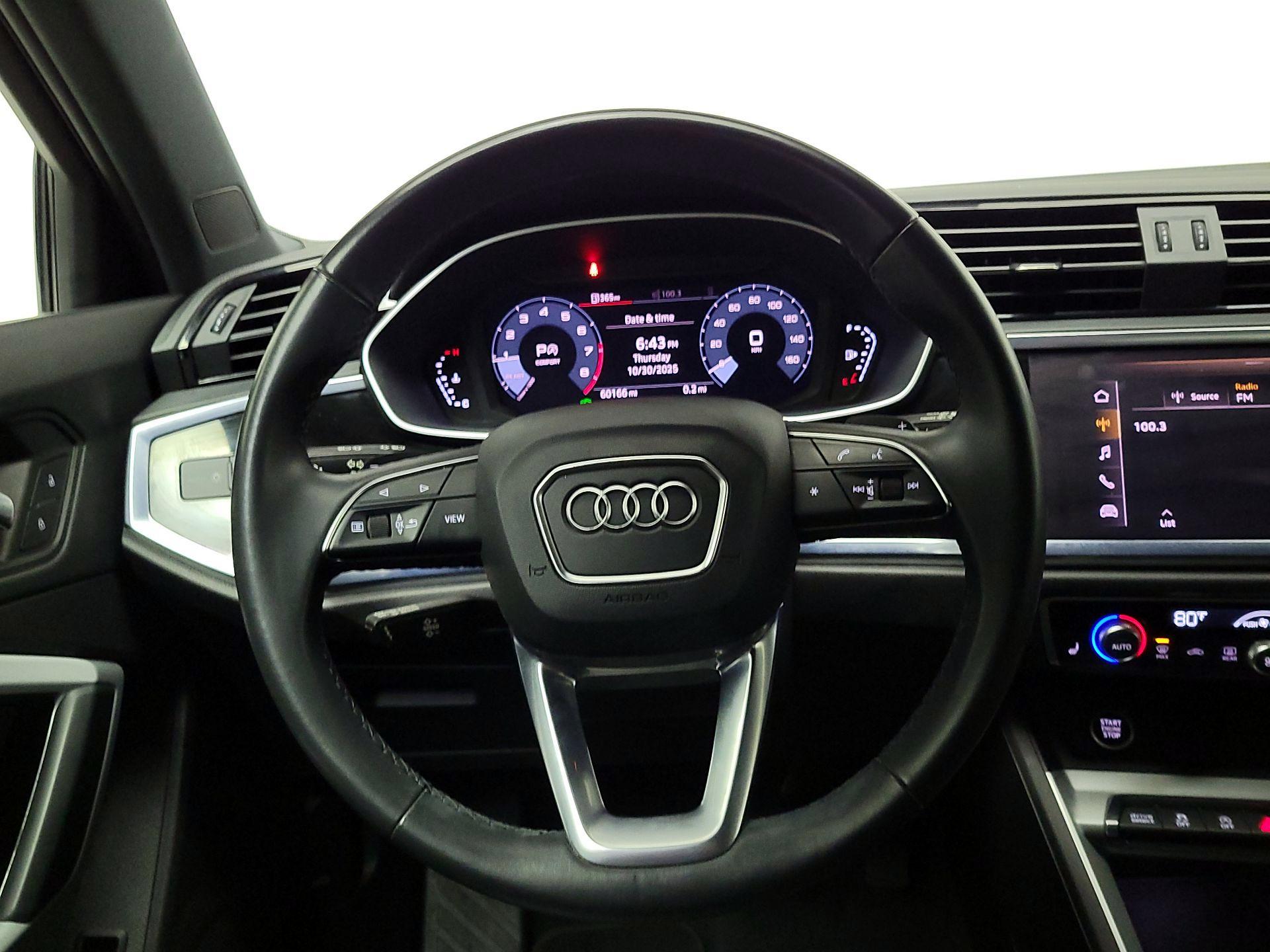 Thumbnail: 2021 Audi Q3 - 10