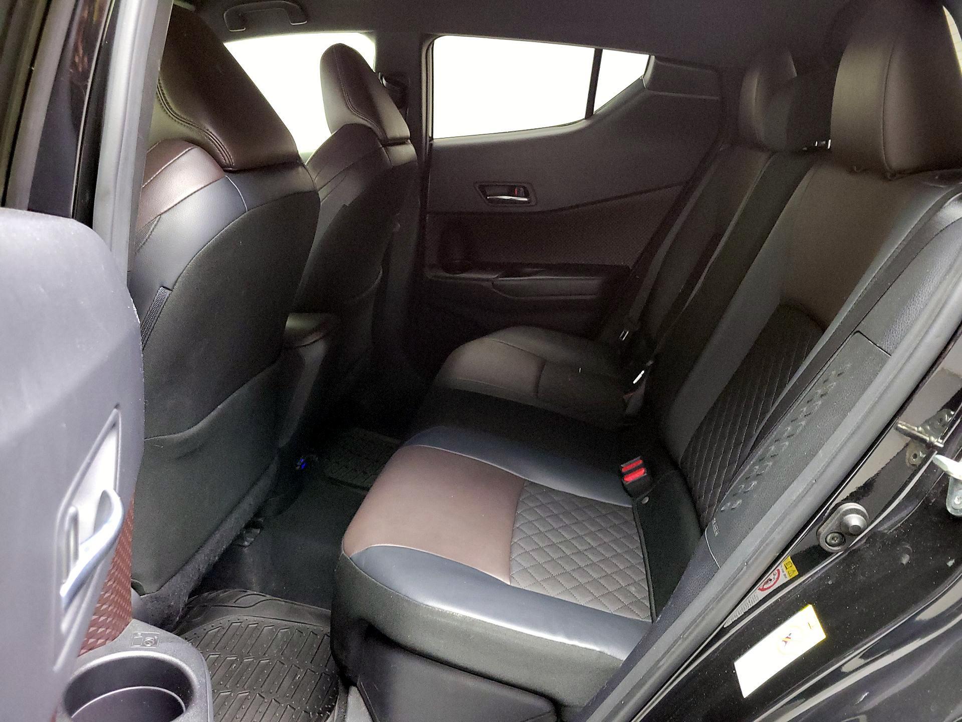 Thumbnail: 2019 Toyota C-HR - 19