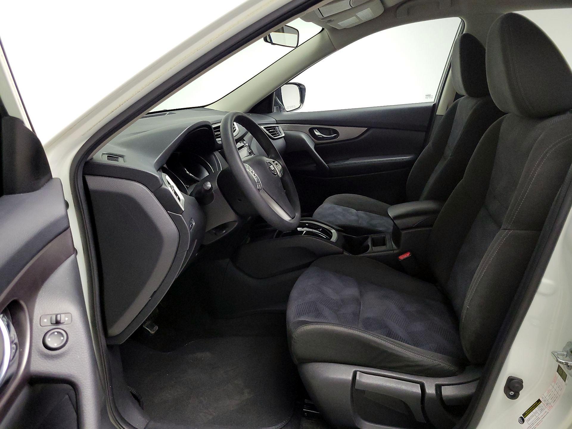 Thumbnail: 2015 Nissan Rogue - 11