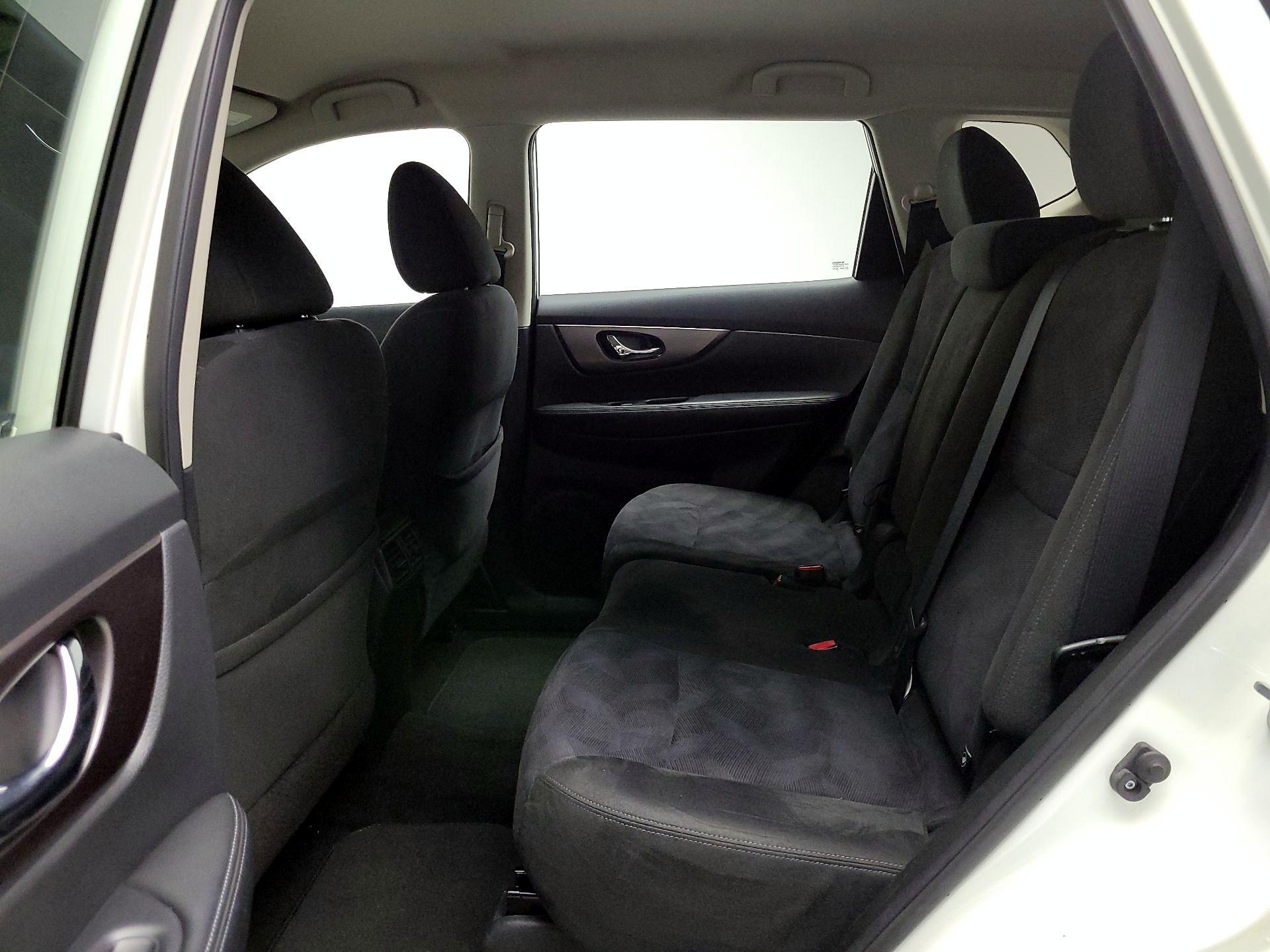 Thumbnail: 2015 Nissan Rogue - 19