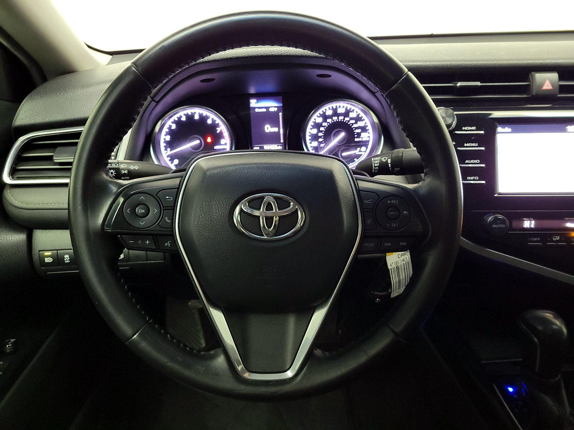 Thumbnail: 2018 Toyota Camry - 10