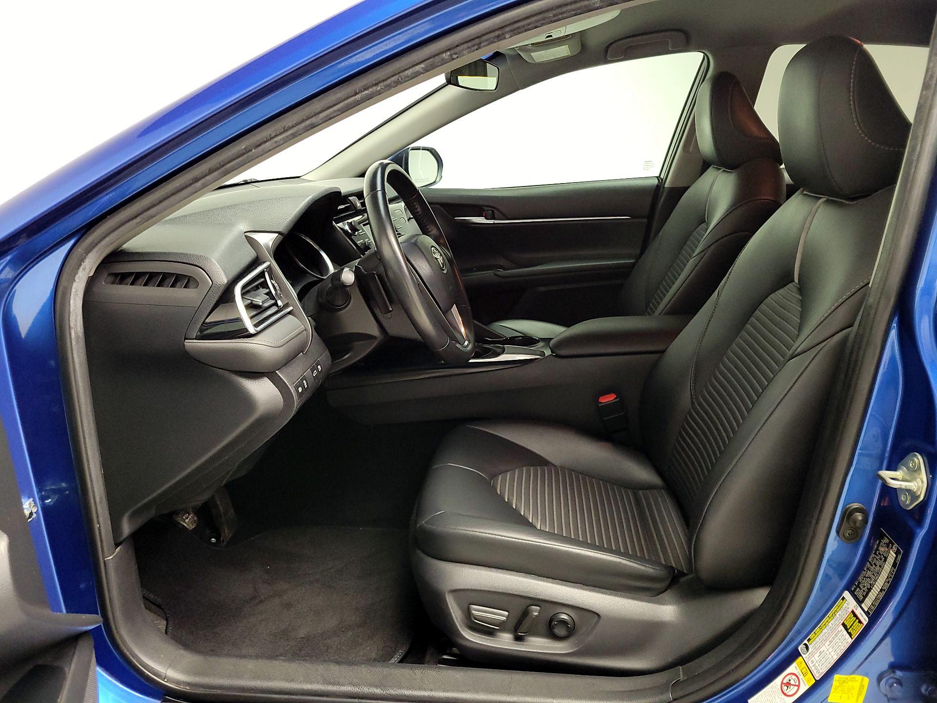 Thumbnail: 2018 Toyota Camry - 11