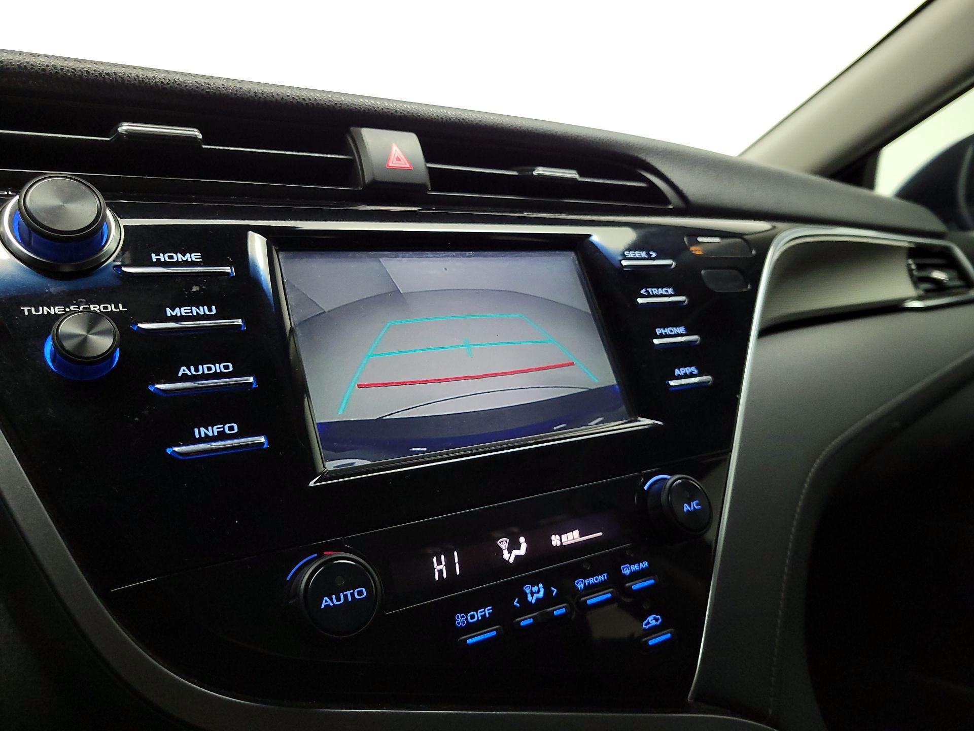 Thumbnail: 2018 Toyota Camry - 14