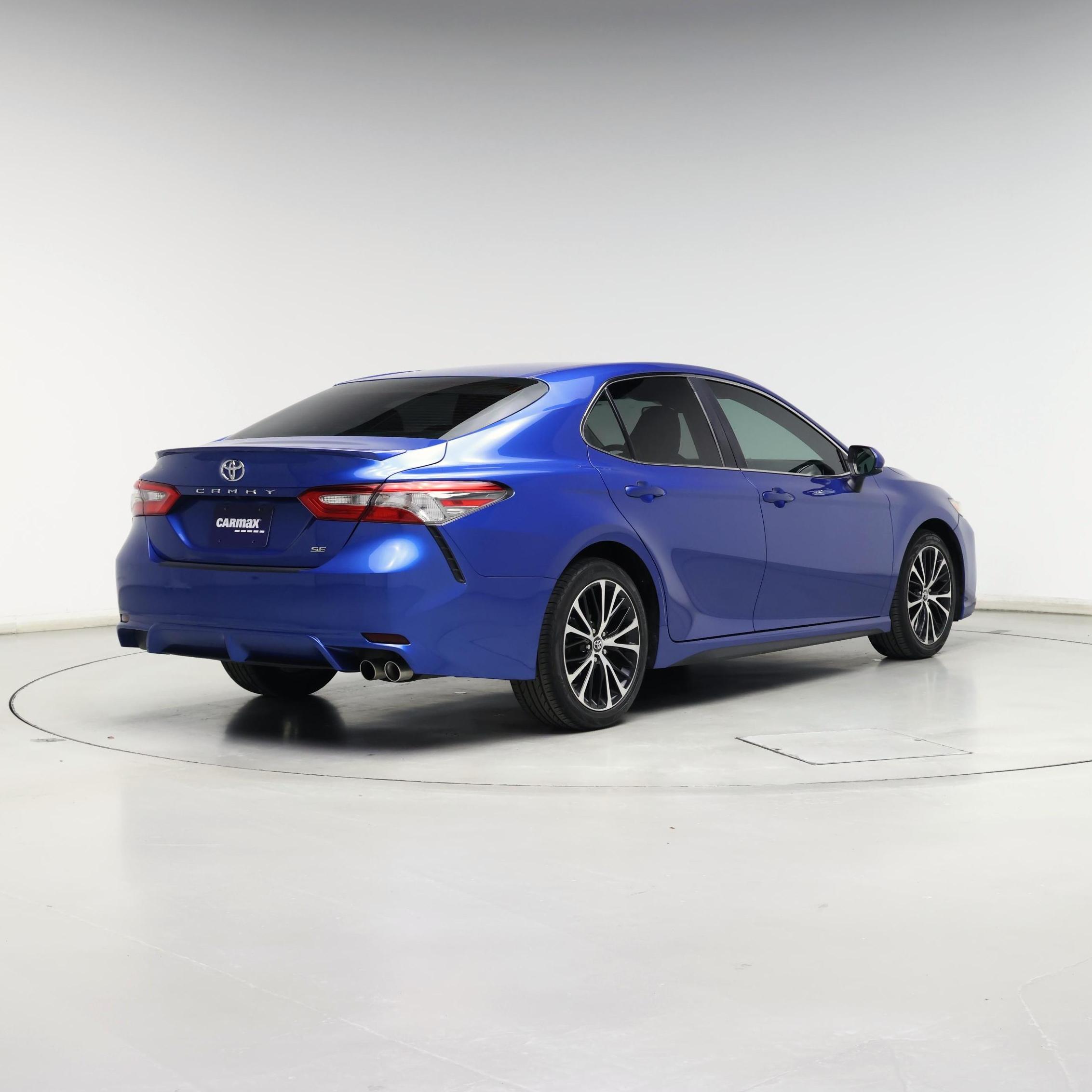 Thumbnail: 2018 Toyota Camry - 8