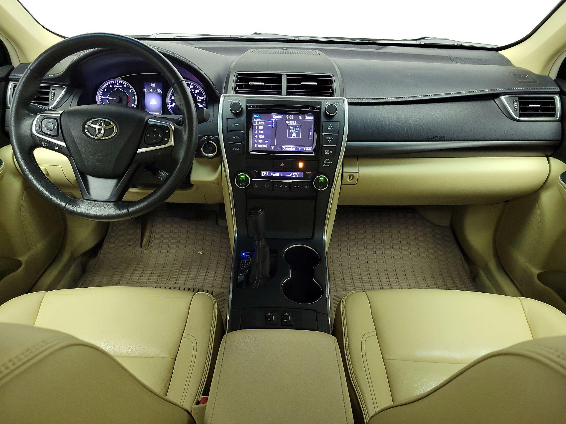 Thumbnail: 2015 Toyota Camry - 9