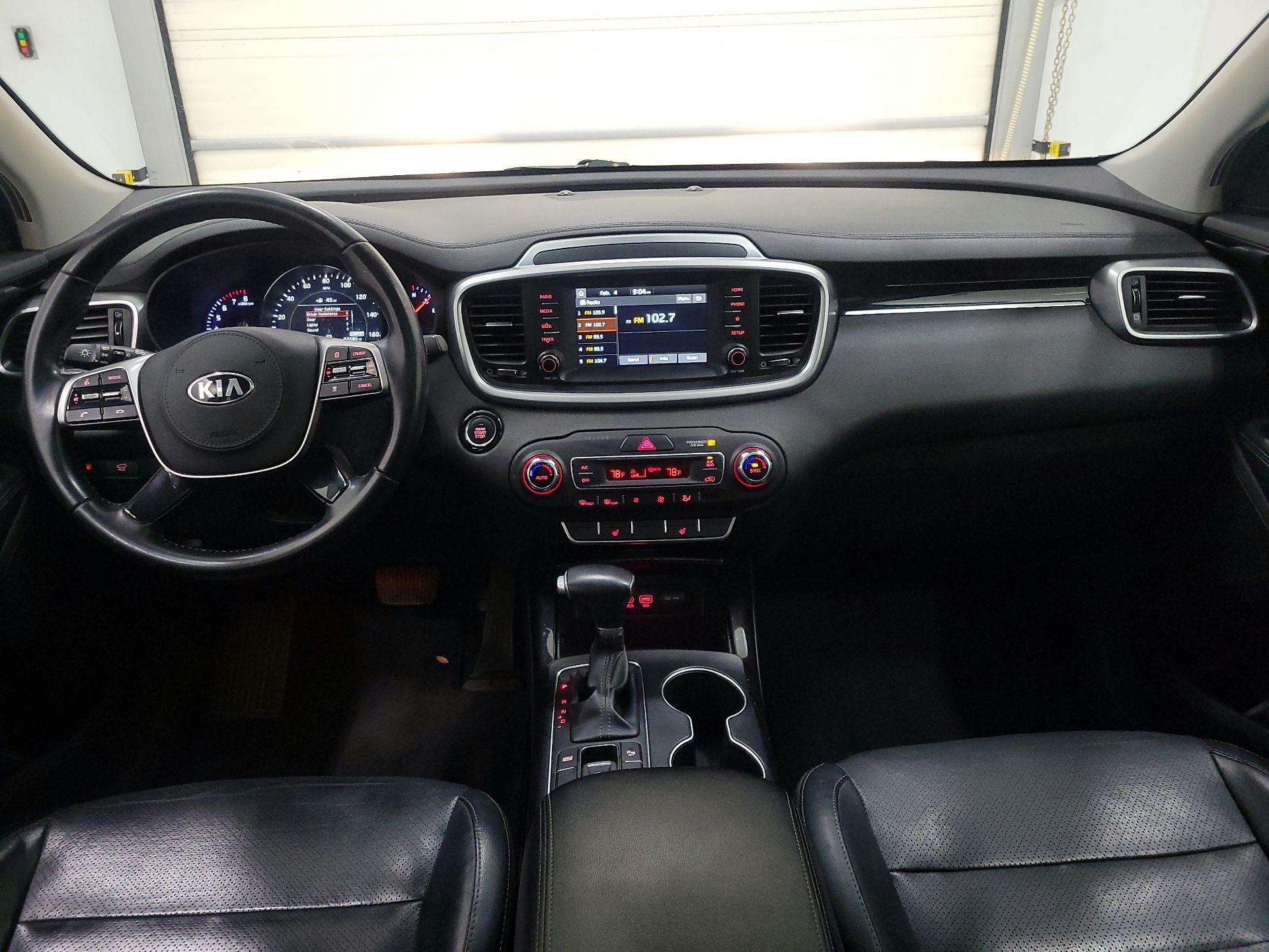 Thumbnail: 2020 Kia Sorento - 9