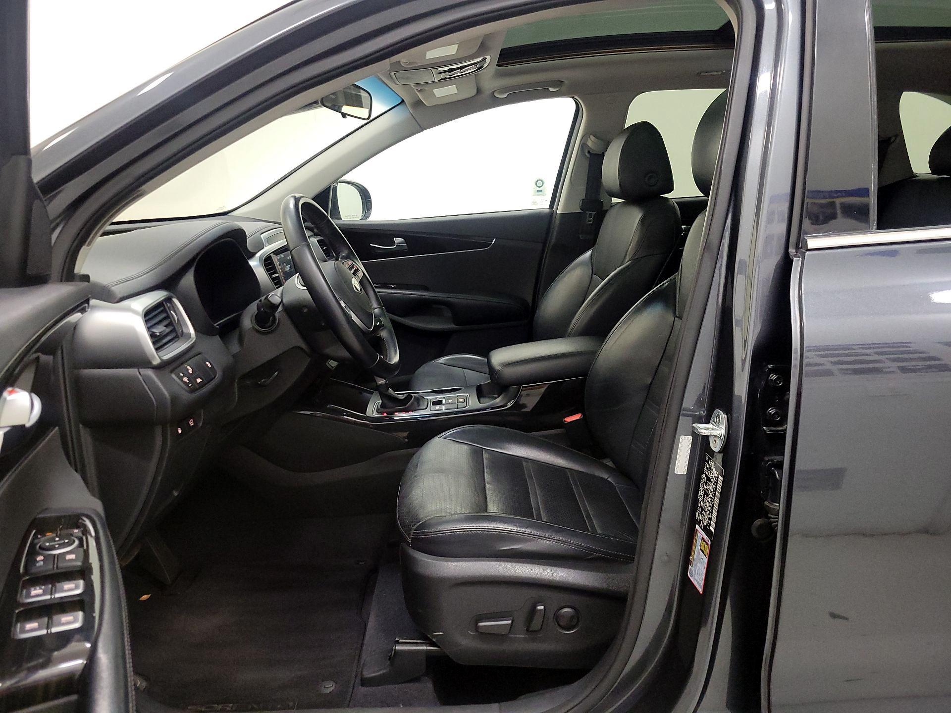 Thumbnail: 2020 Kia Sorento - 11