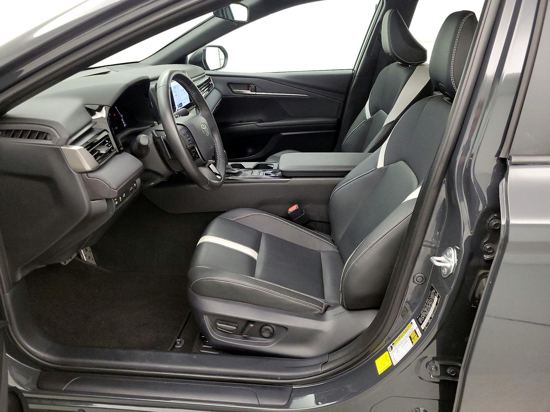 Thumbnail: 2025 Toyota Camry - 11