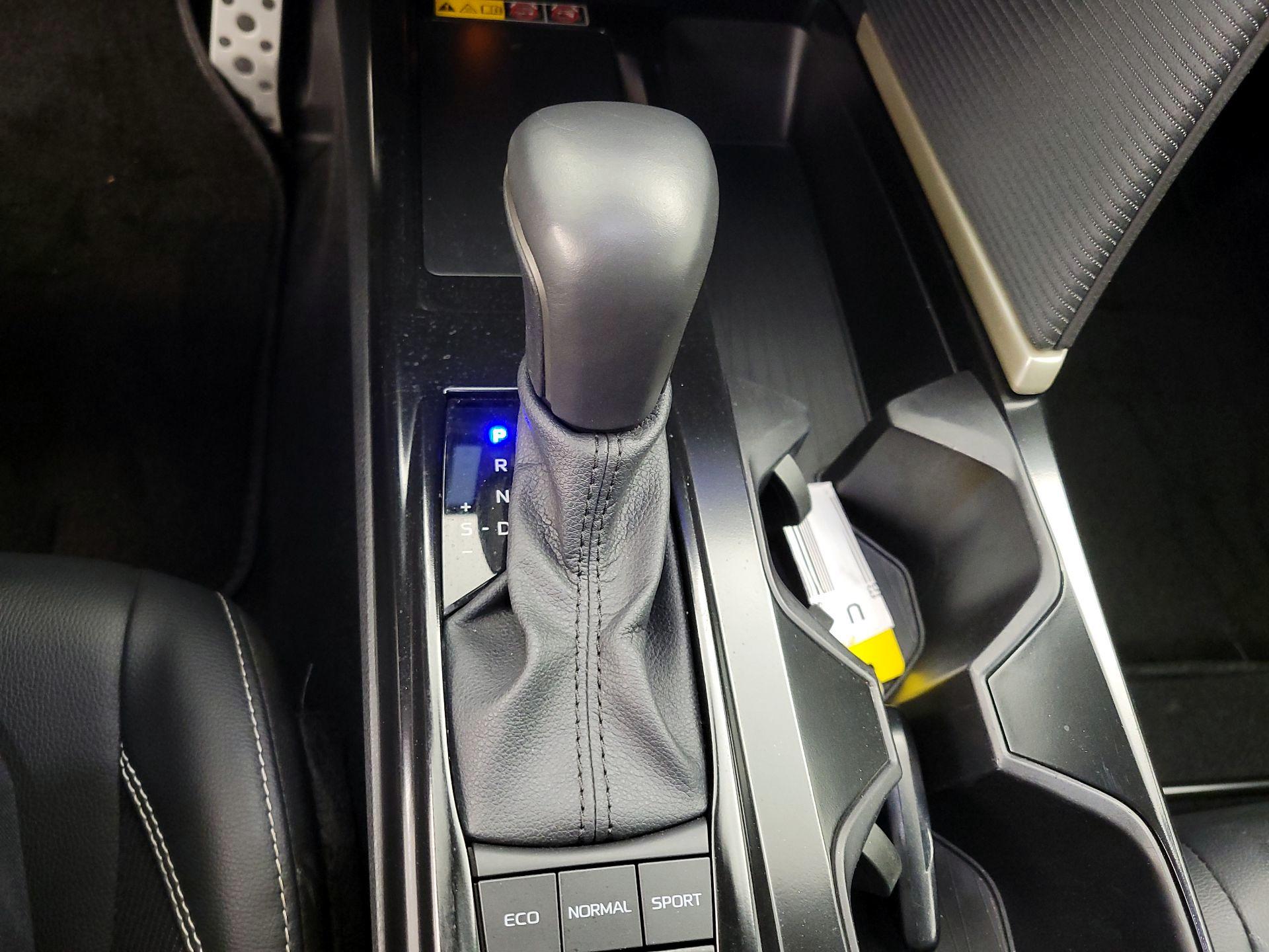 Thumbnail: 2025 Toyota Camry - 17