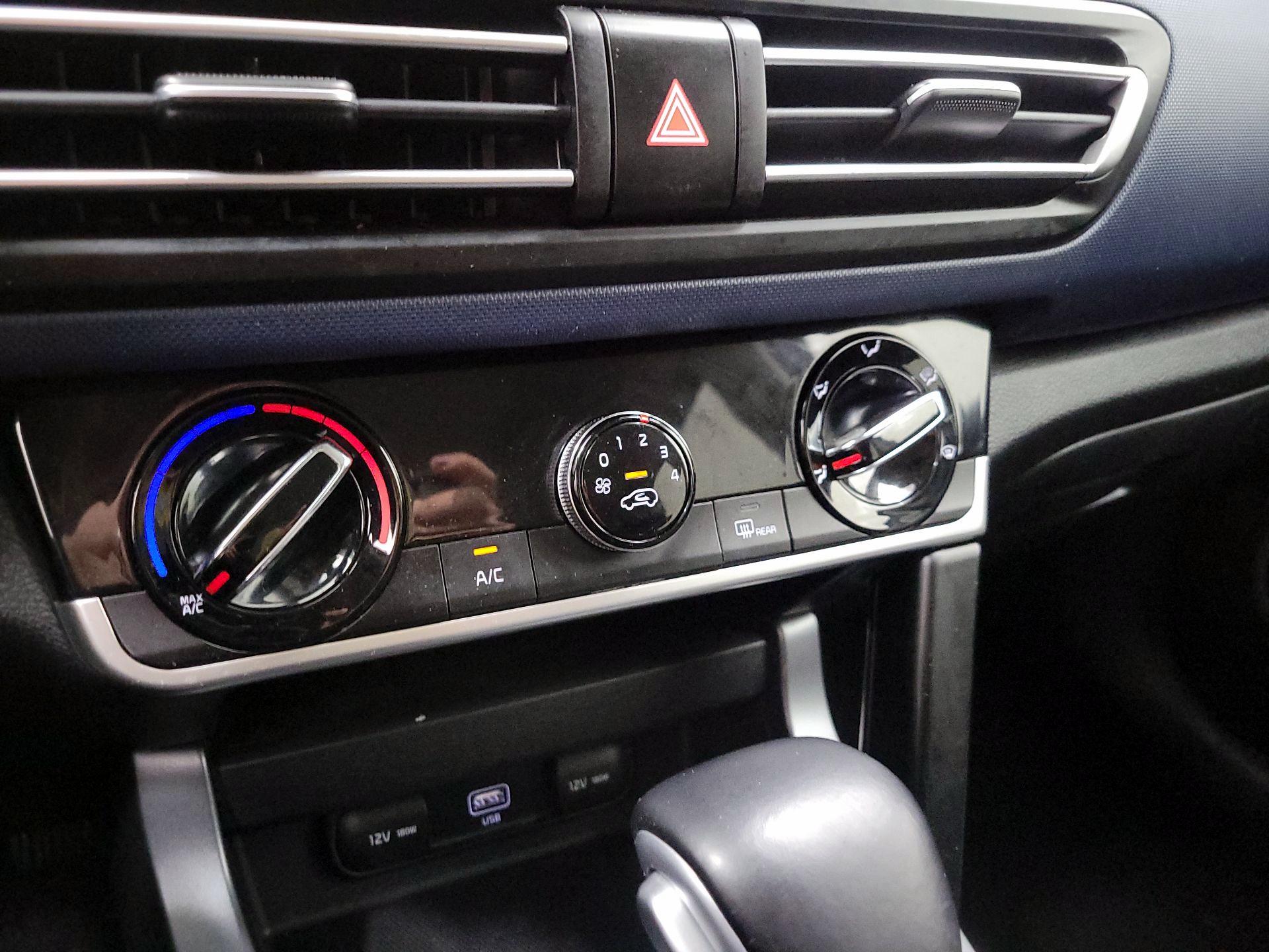 Thumbnail: 2021 Kia Seltos - 16