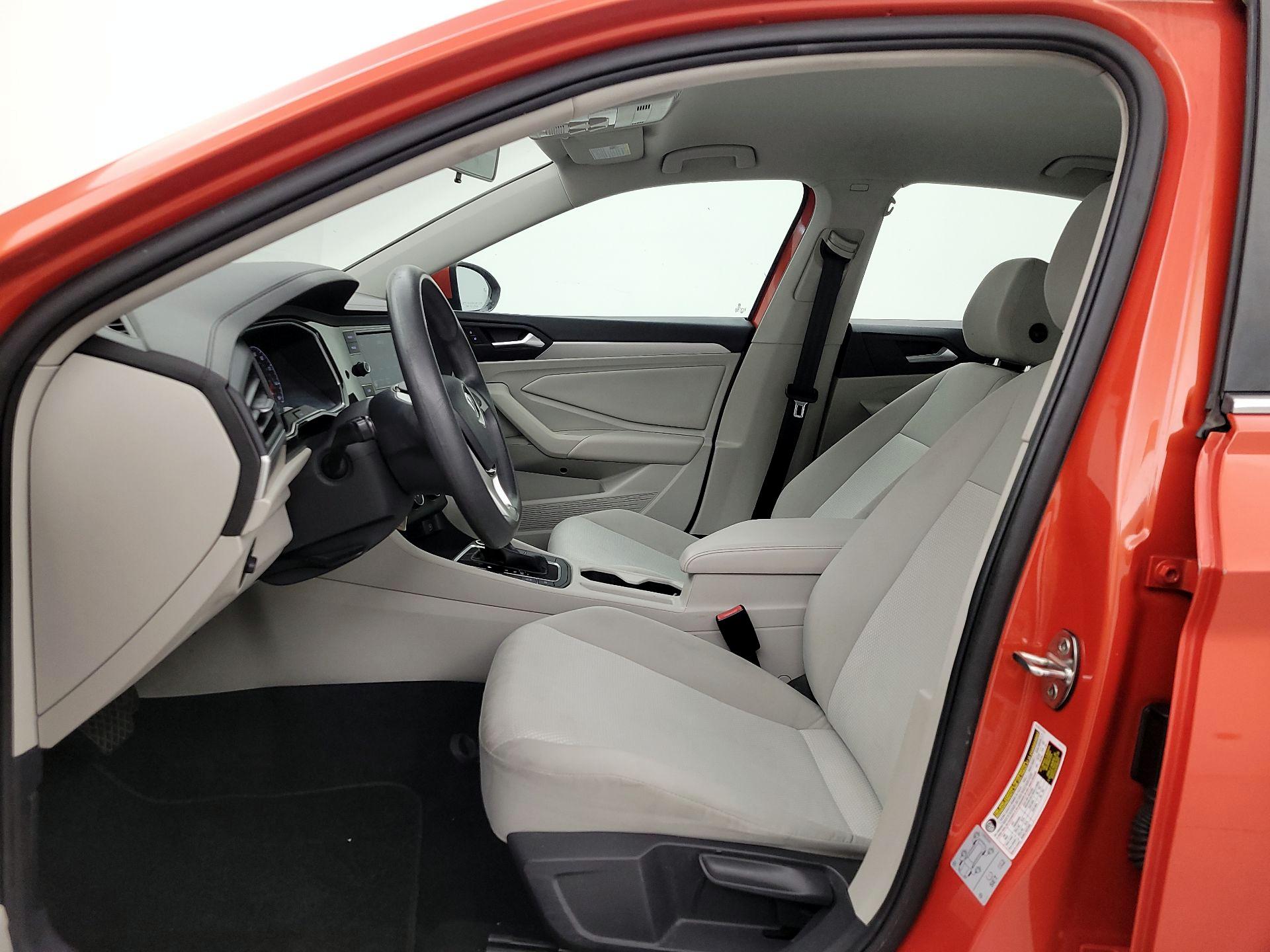 Thumbnail: 2019 Volkswagen Jetta - 11