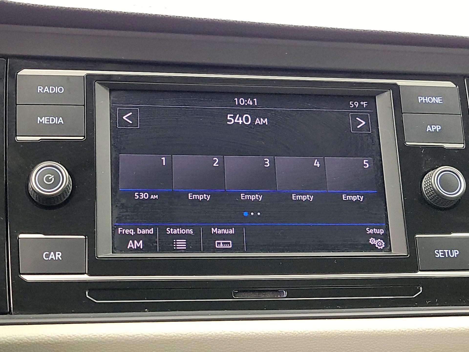 Thumbnail: 2019 Volkswagen Jetta - 15