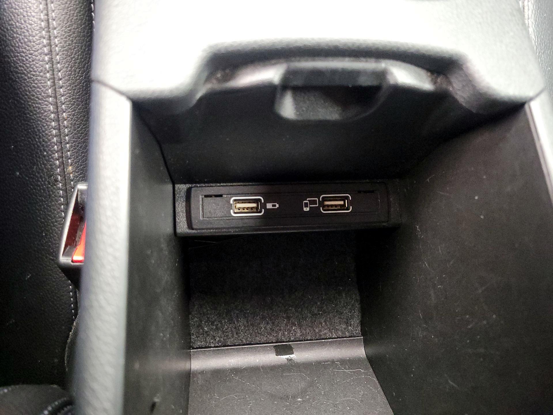 Thumbnail: 2019 Mercedes-Benz CLA - 19