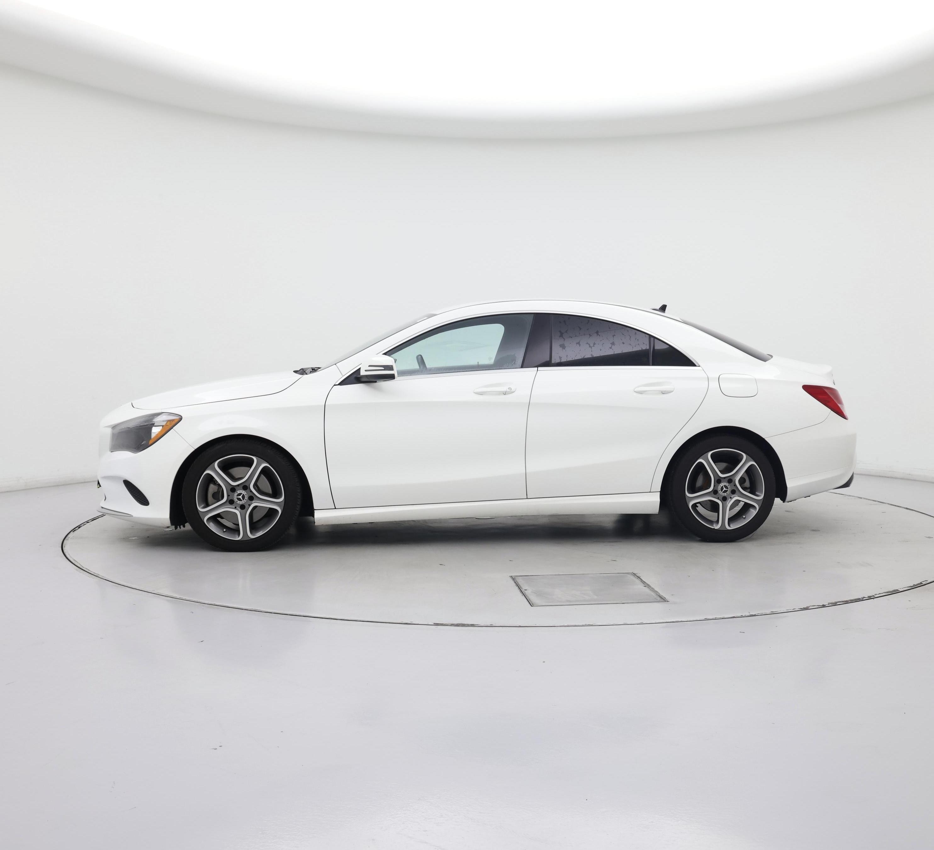 Thumbnail: 2019 Mercedes-Benz CLA - 3