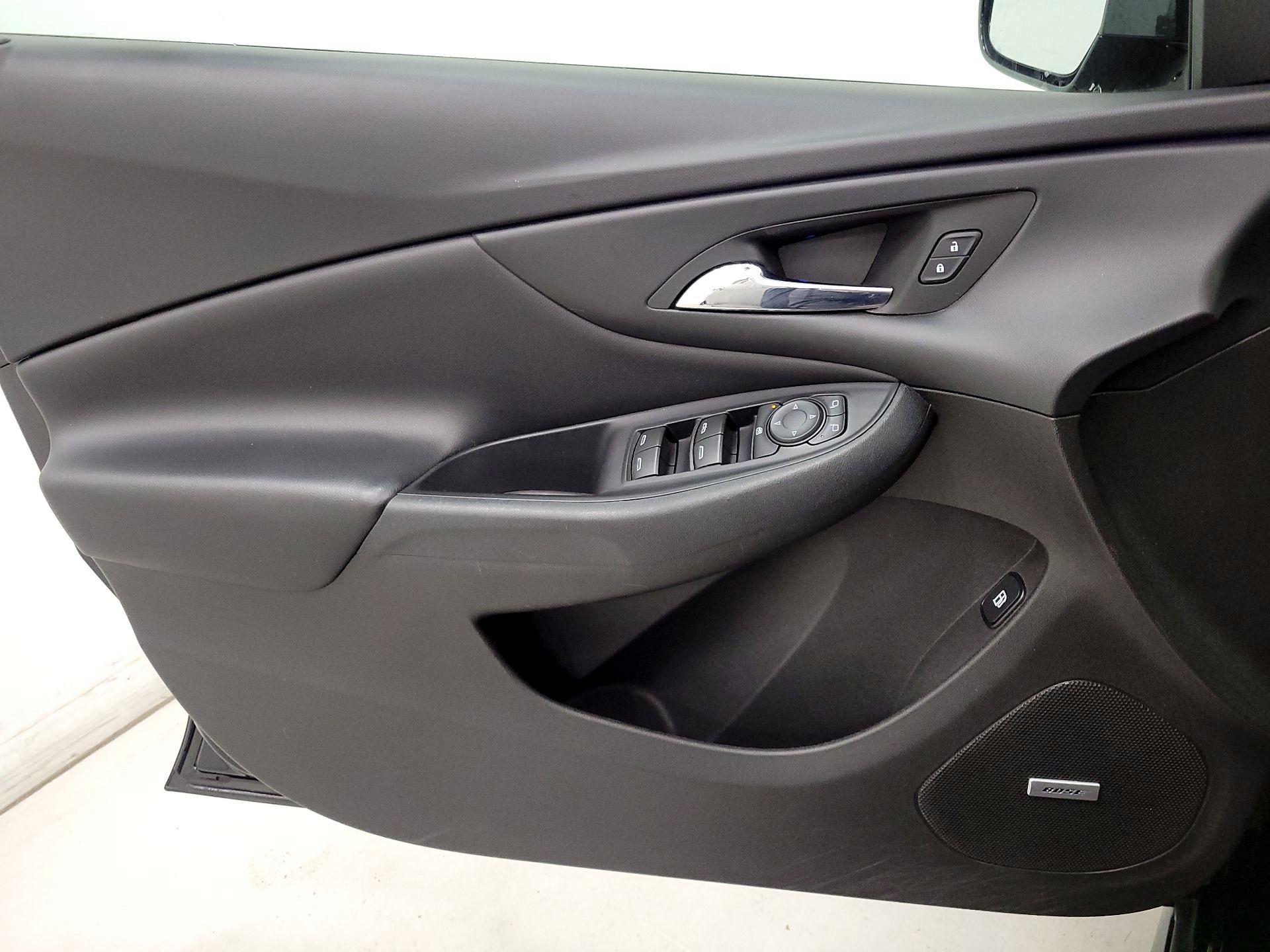 Thumbnail: 2017 Chevrolet Volt - 12