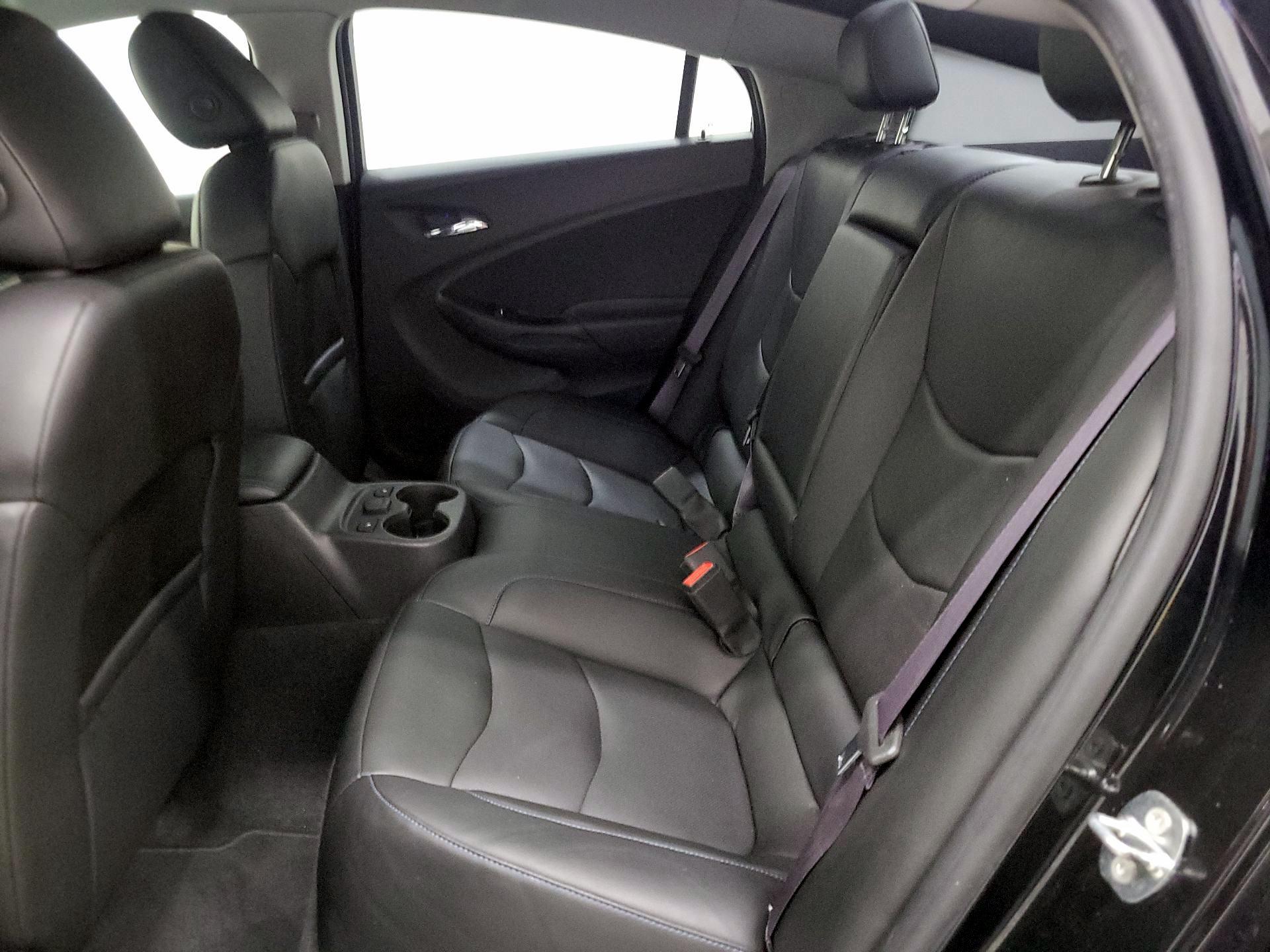 Thumbnail: 2017 Chevrolet Volt - 20