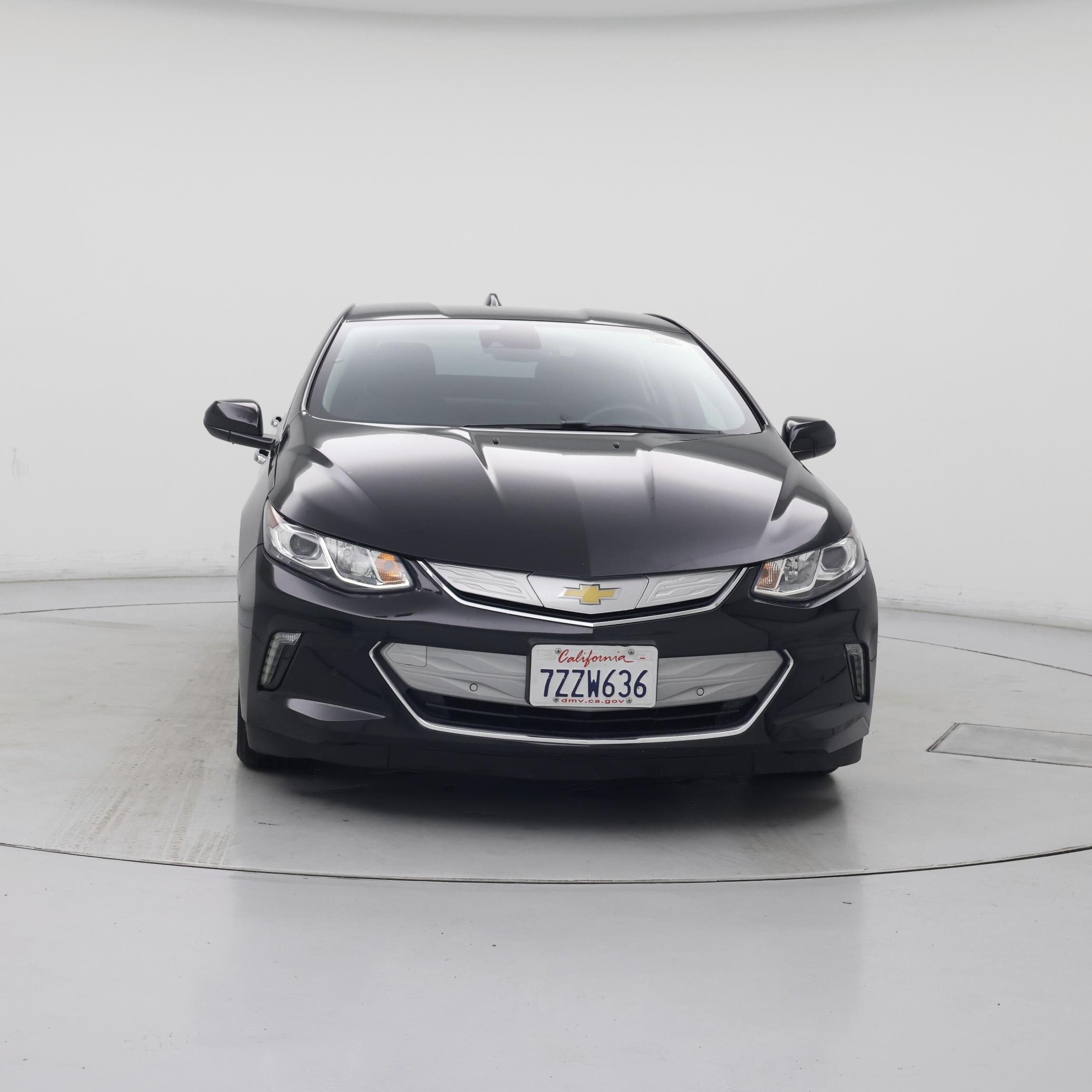 Thumbnail: 2017 Chevrolet Volt - 5