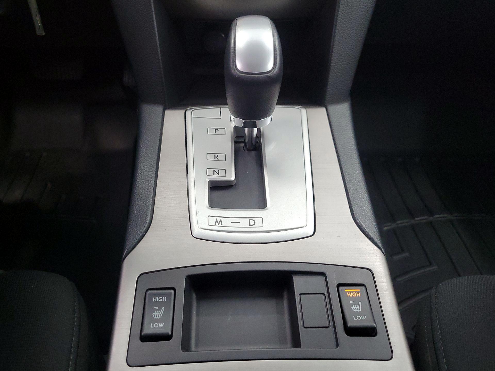 Thumbnail: 2014 Subaru Outback - 16