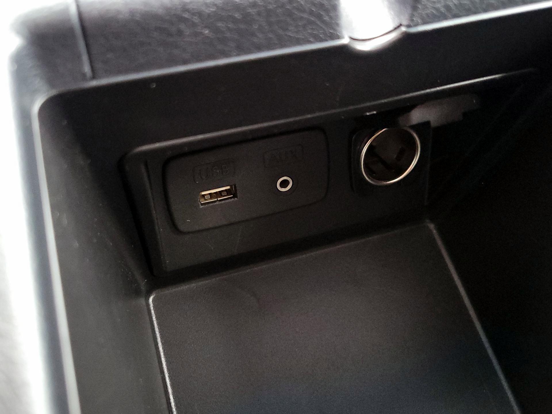 Thumbnail: 2014 Subaru Outback - 17