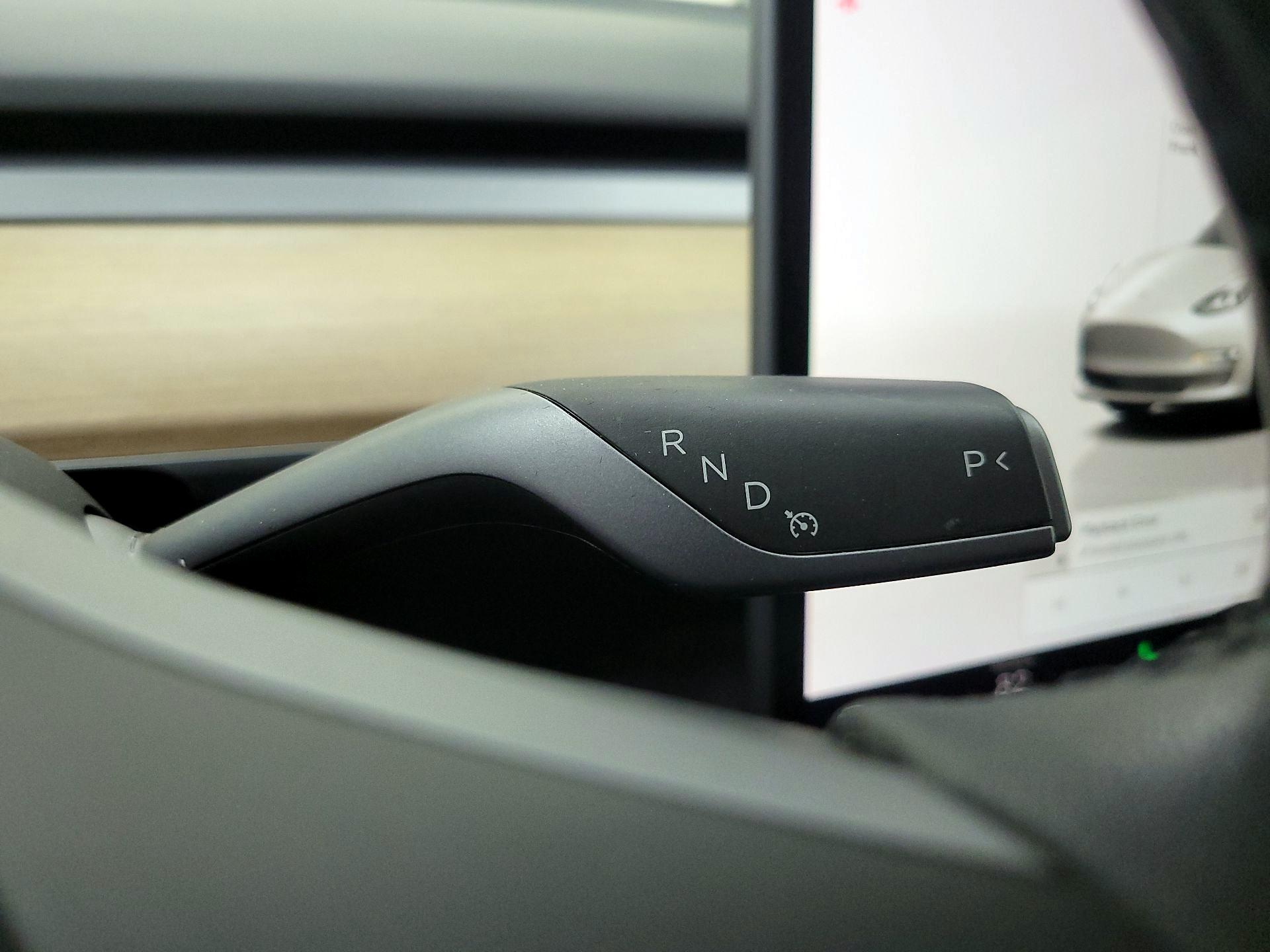 Thumbnail: 2023 Tesla Model 3 - 17