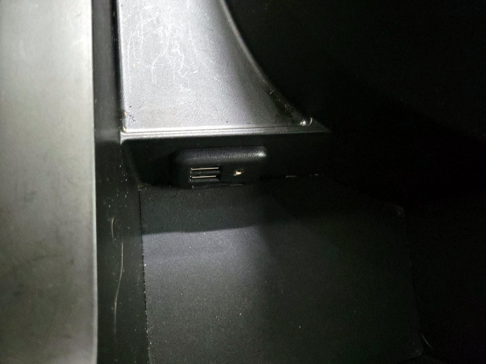 Thumbnail: 2021 Chevrolet Camaro - 17