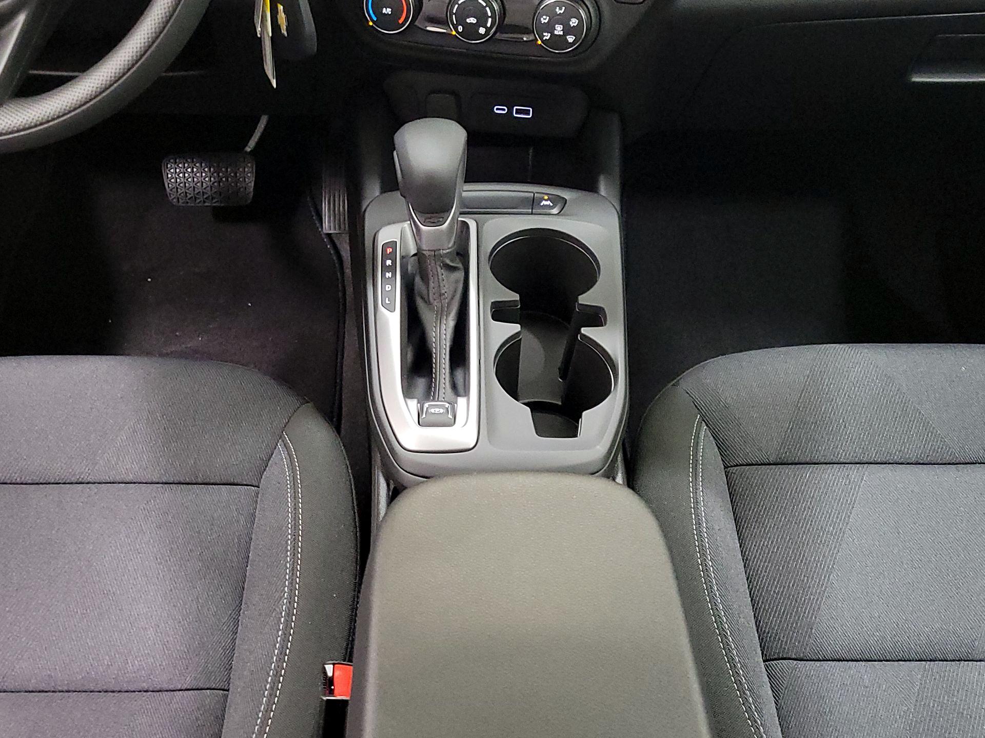 Thumbnail: 2025 Chevrolet Trax - 17