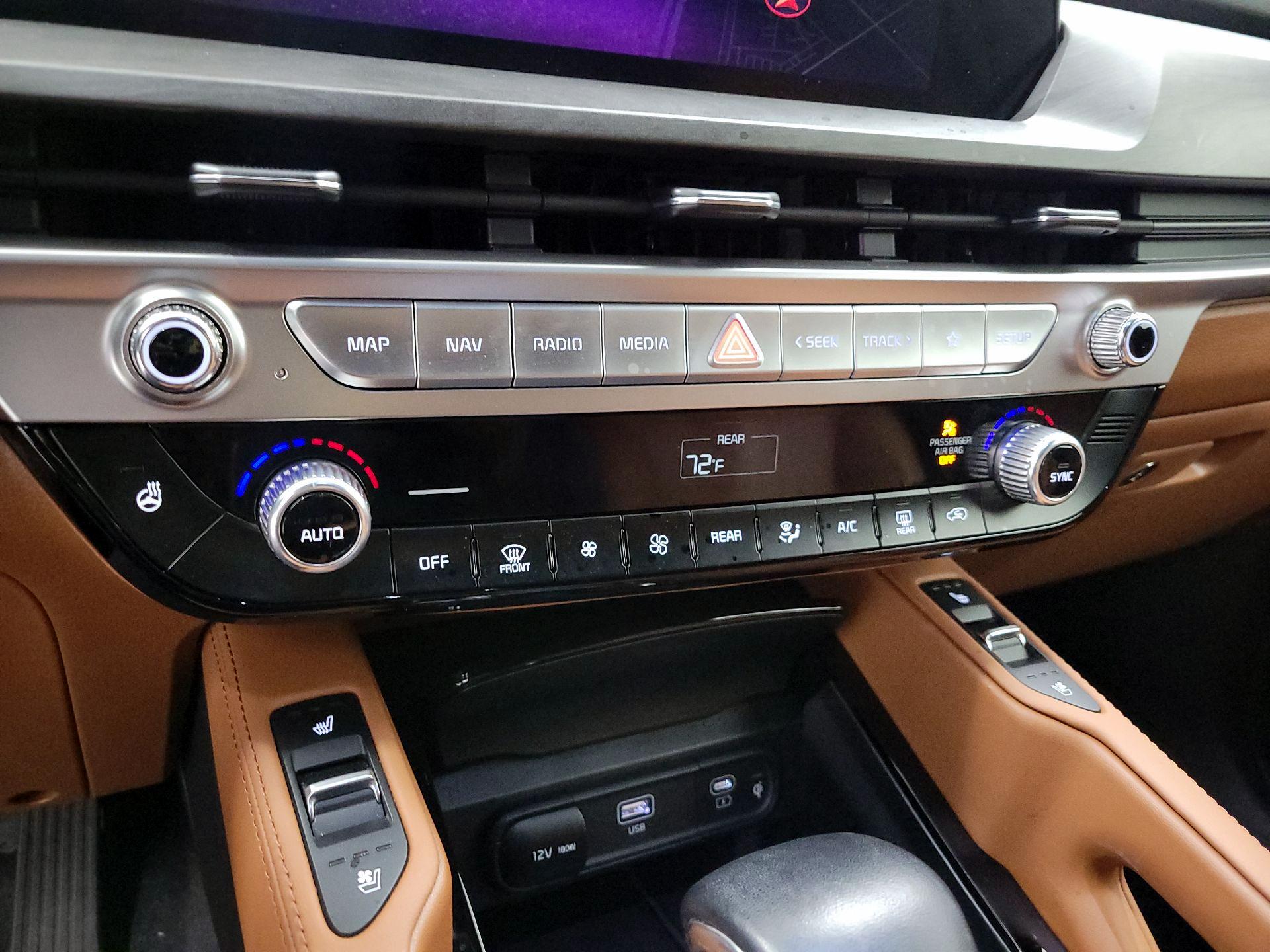 Thumbnail: 2024 Kia Telluride - 17