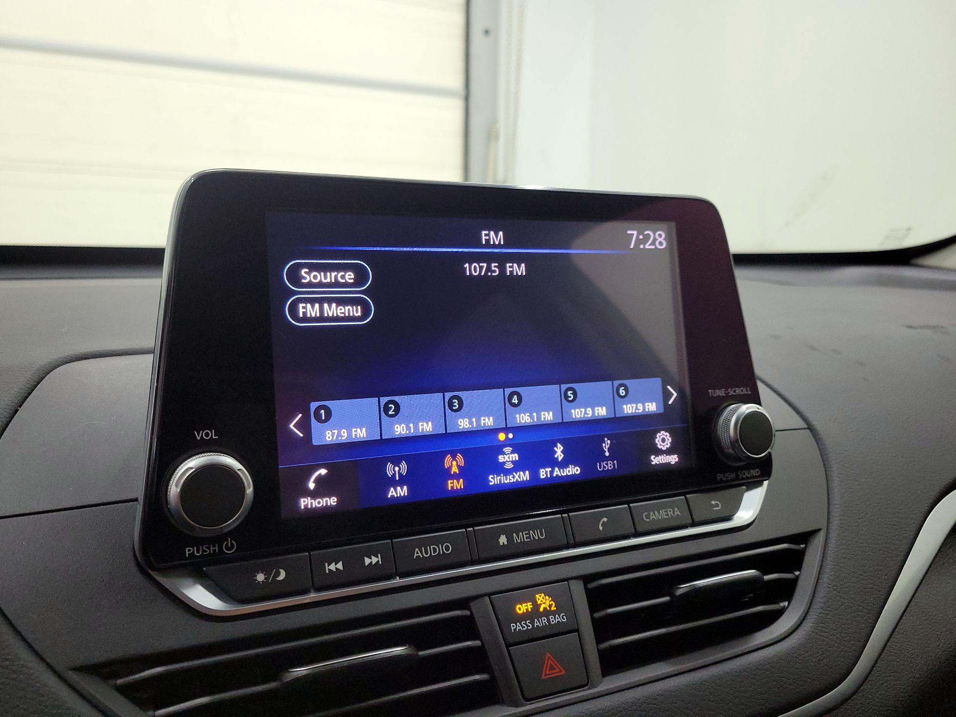 Thumbnail: 2022 Nissan Altima - 15