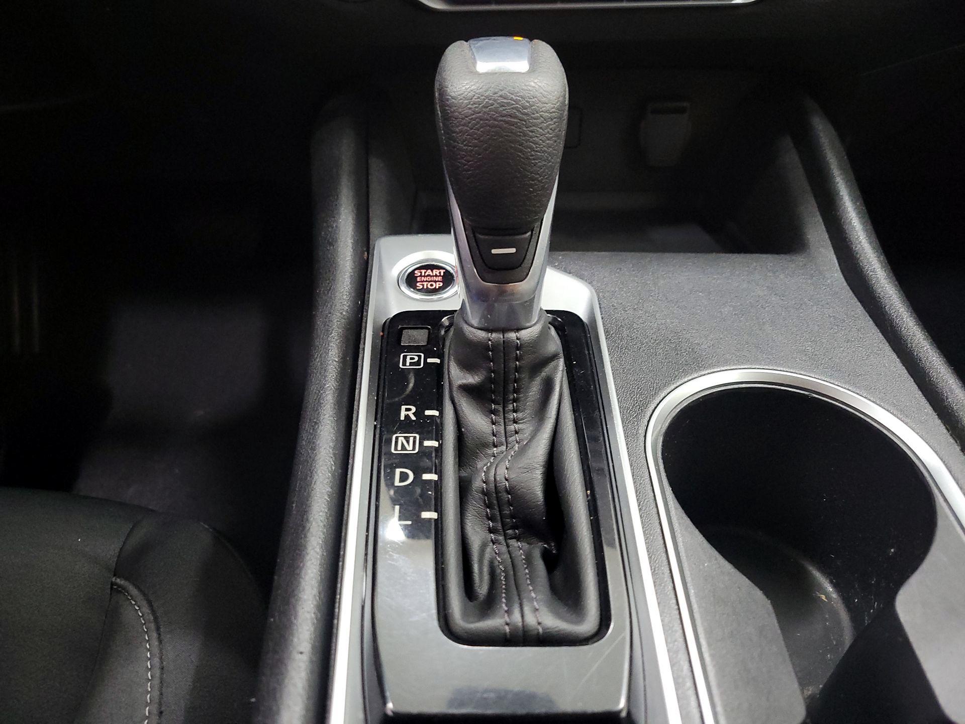 Thumbnail: 2022 Nissan Altima - 17