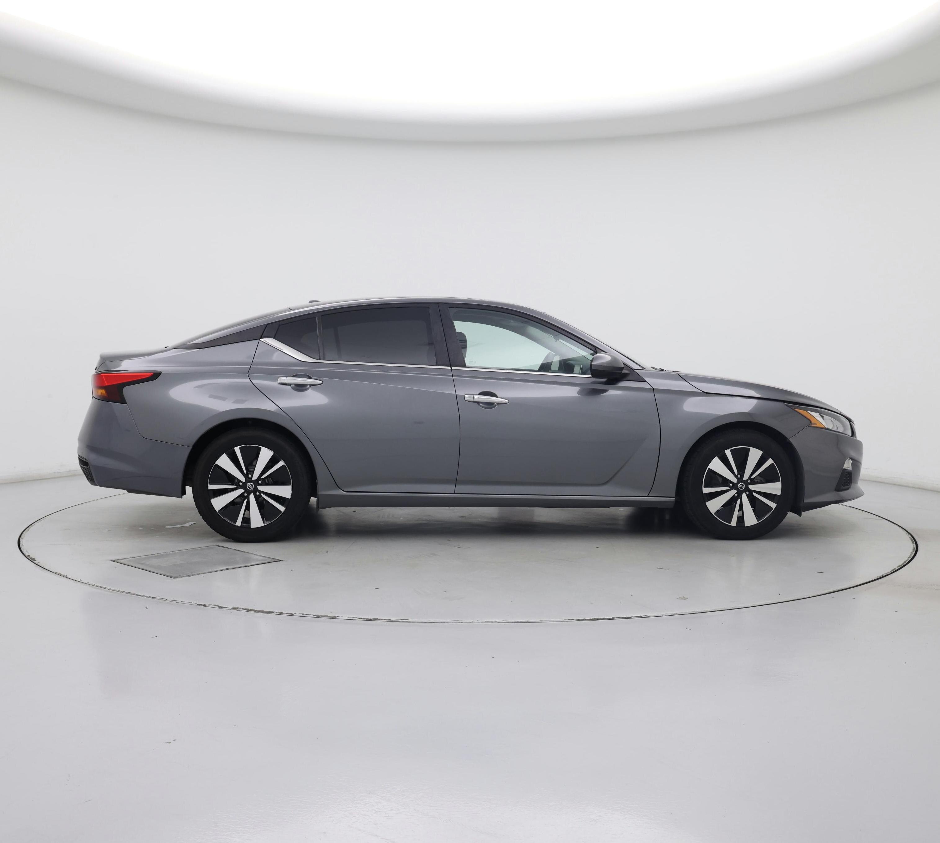 Thumbnail: 2022 Nissan Altima - 7