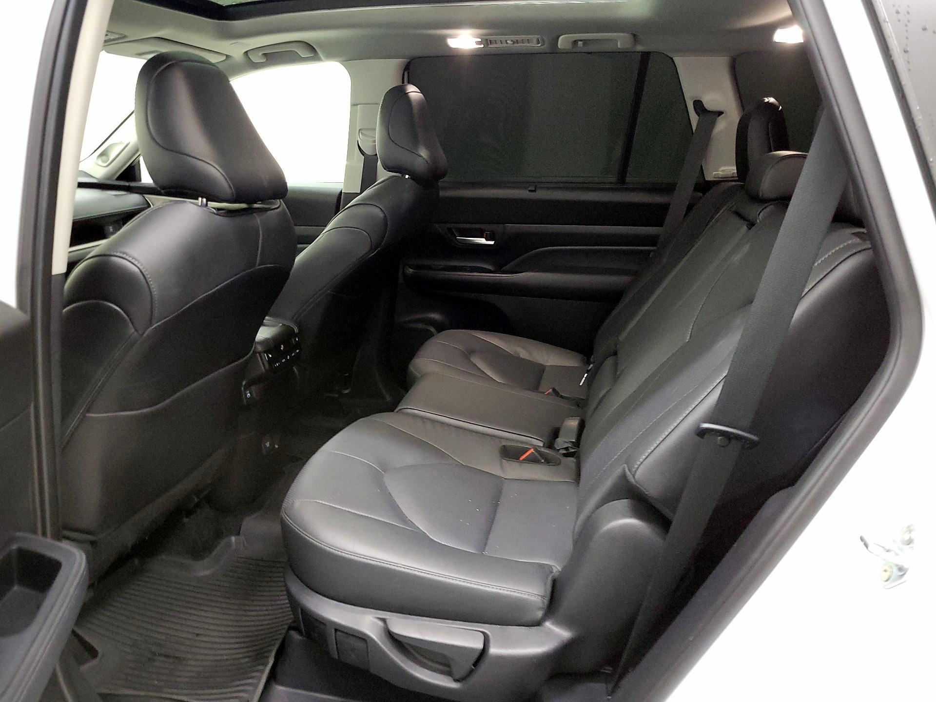 Thumbnail: 2025 Toyota Grand Highlander - 20