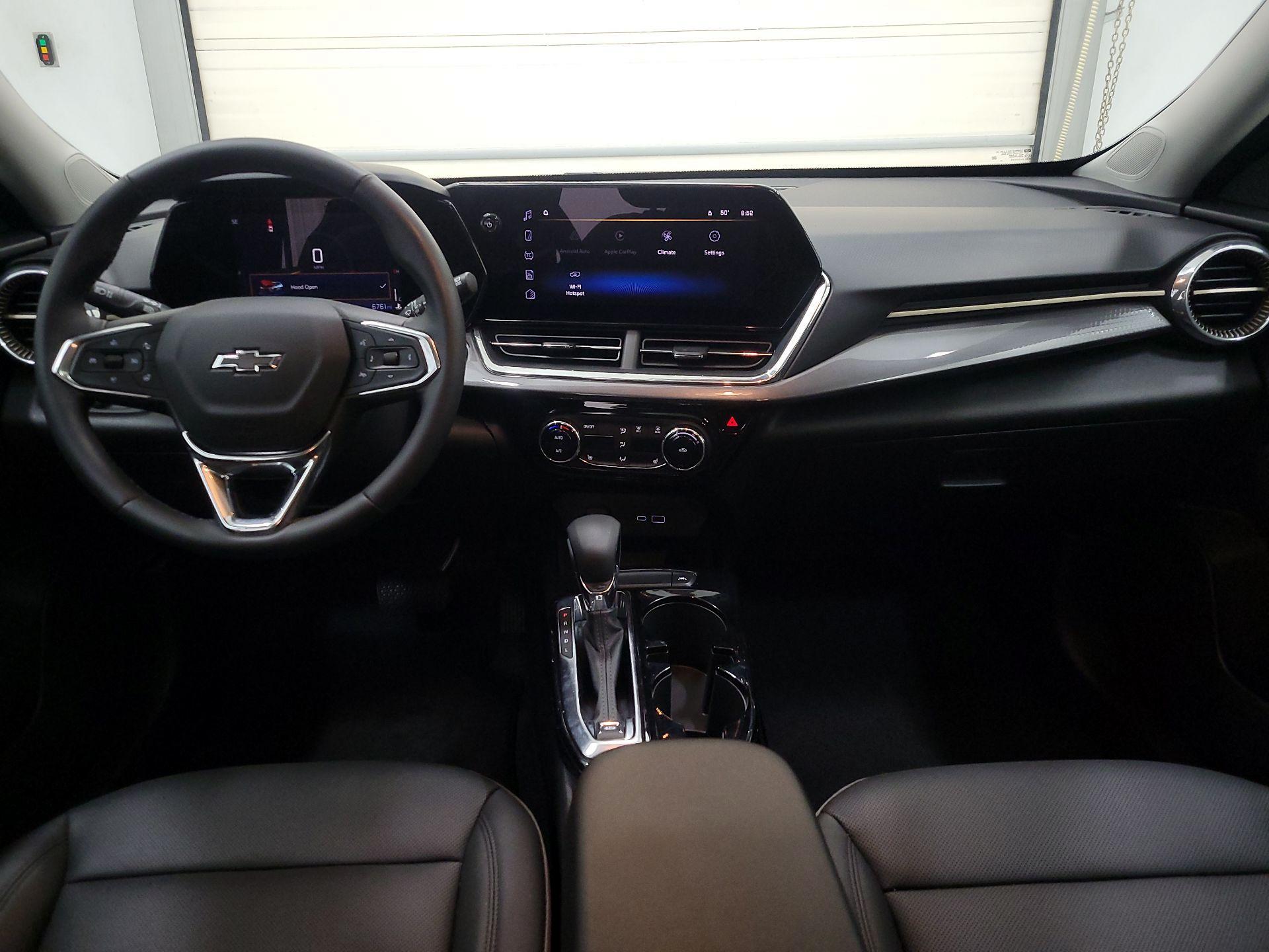 Thumbnail: 2025 Chevrolet Trax - 9