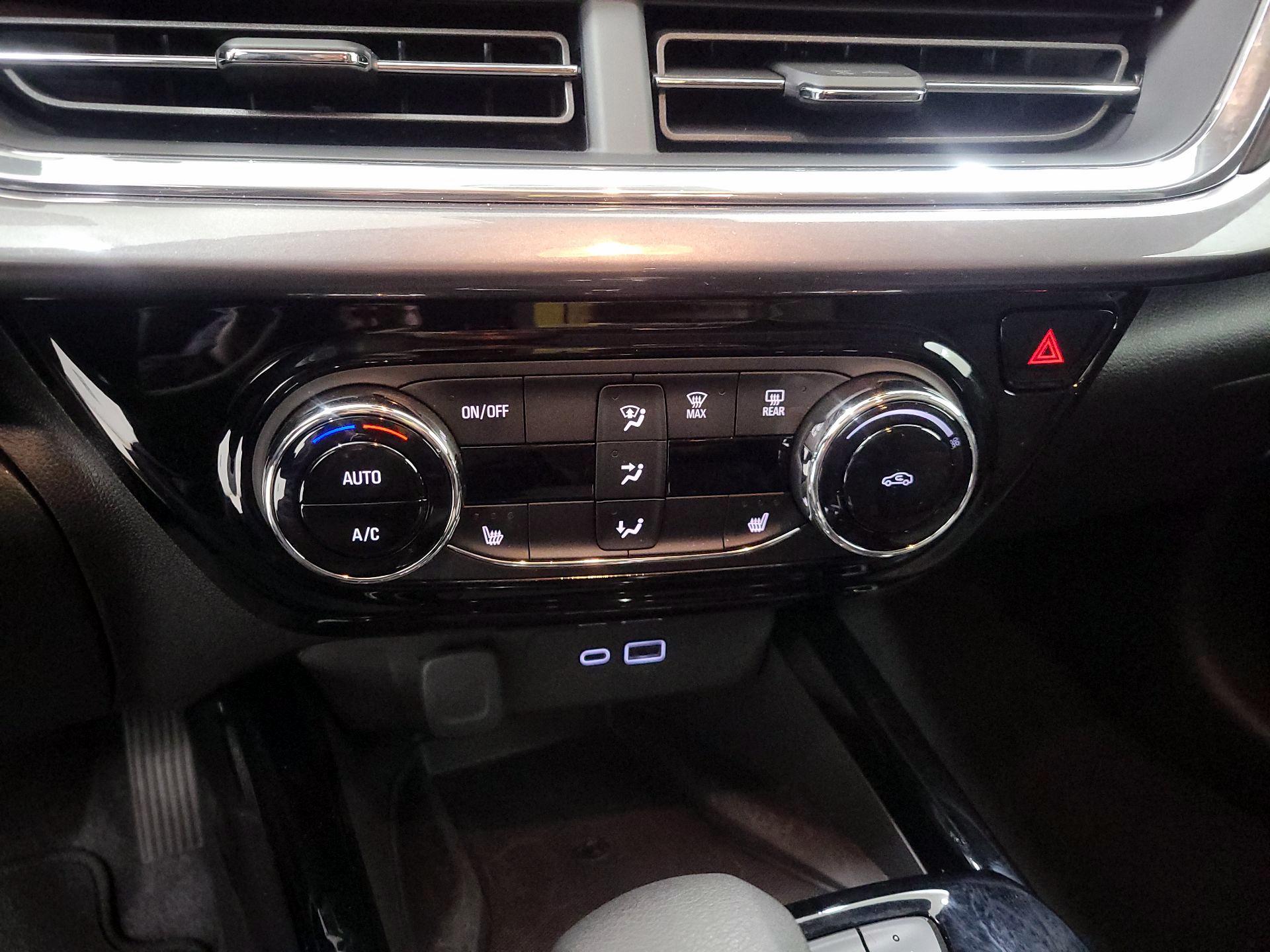 Thumbnail: 2025 Chevrolet Trax - 16