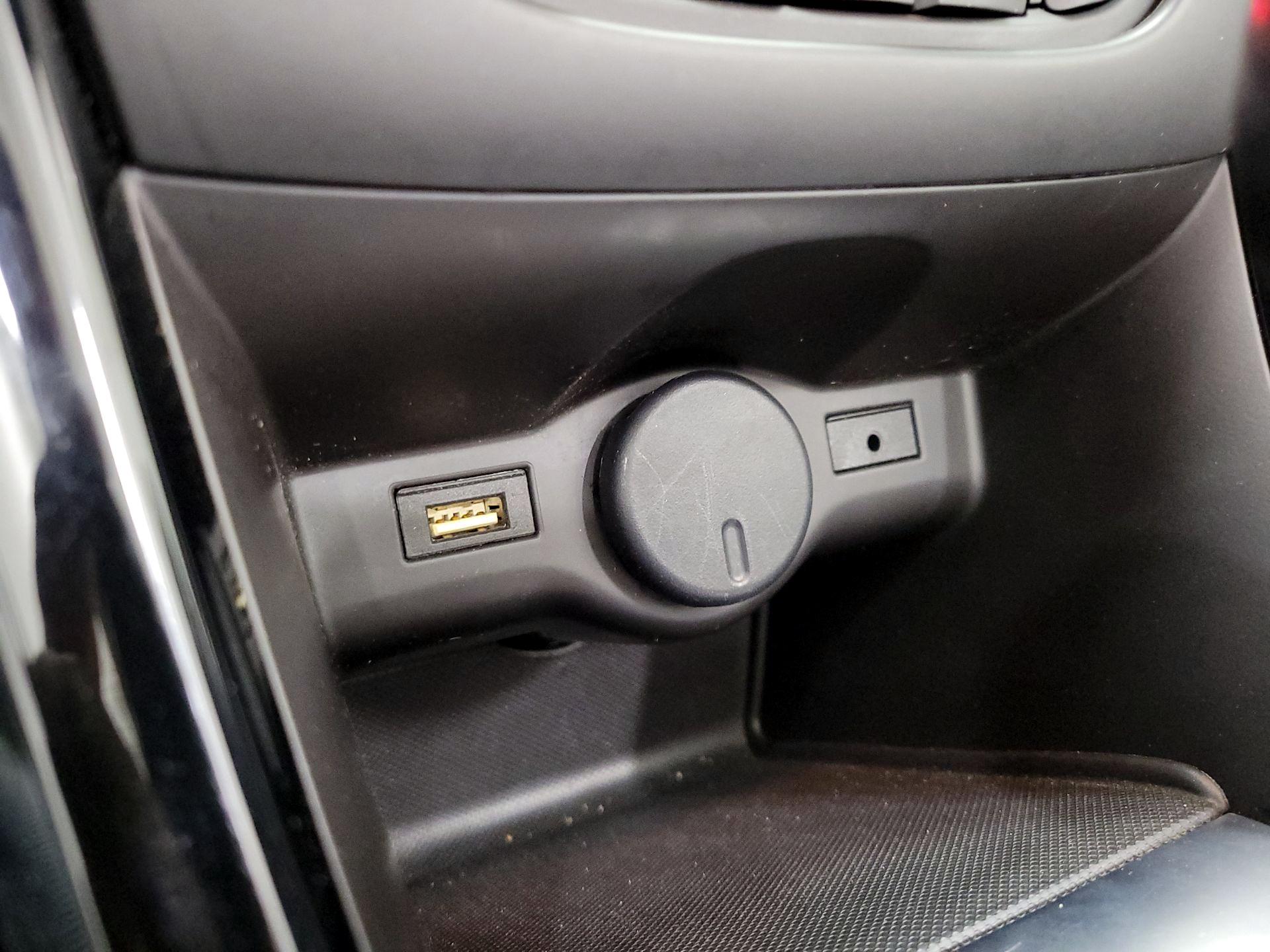 Thumbnail: 2016 Buick Cascada - 19