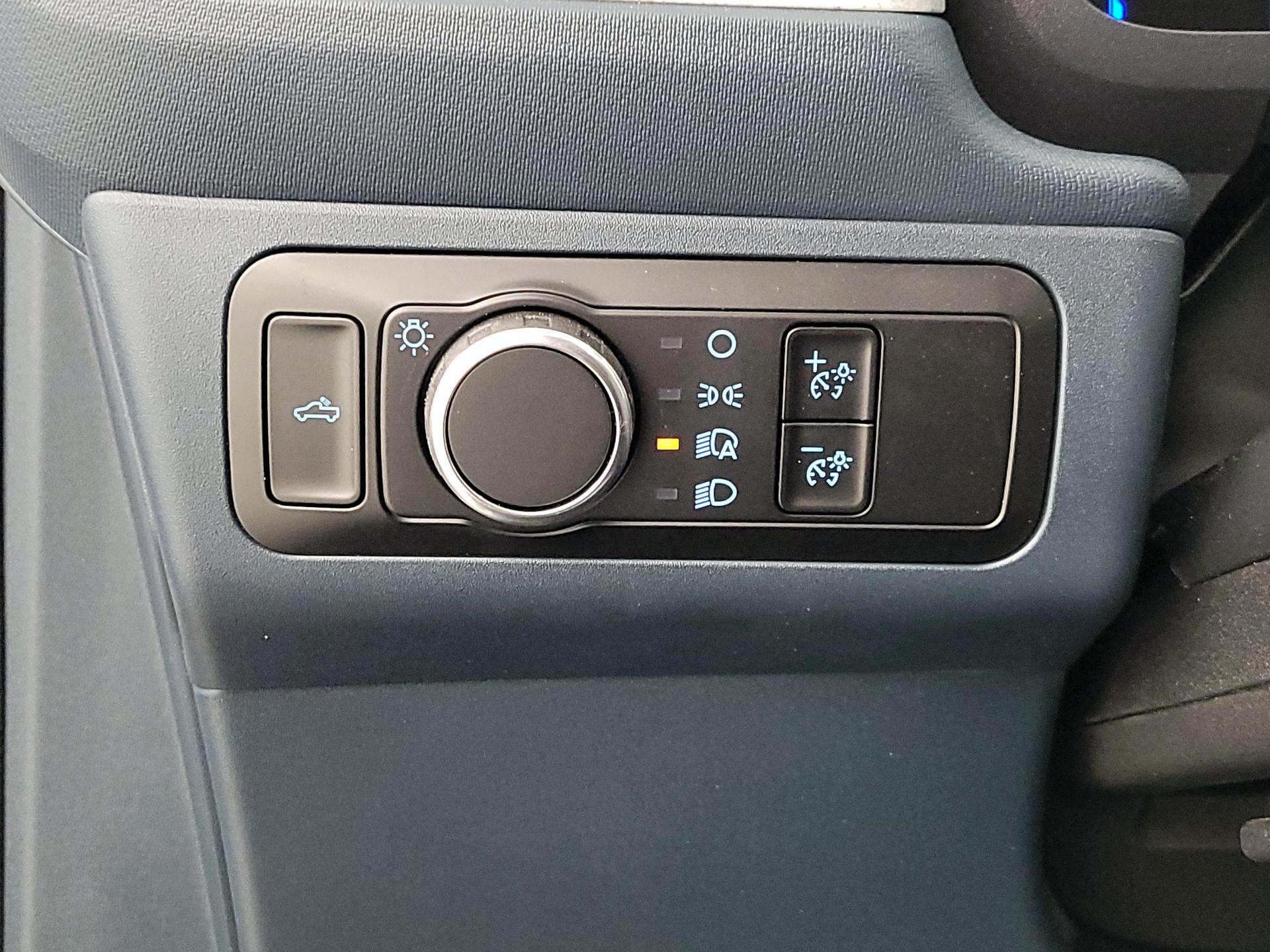 Thumbnail: 2025 Ford Maverick - 13