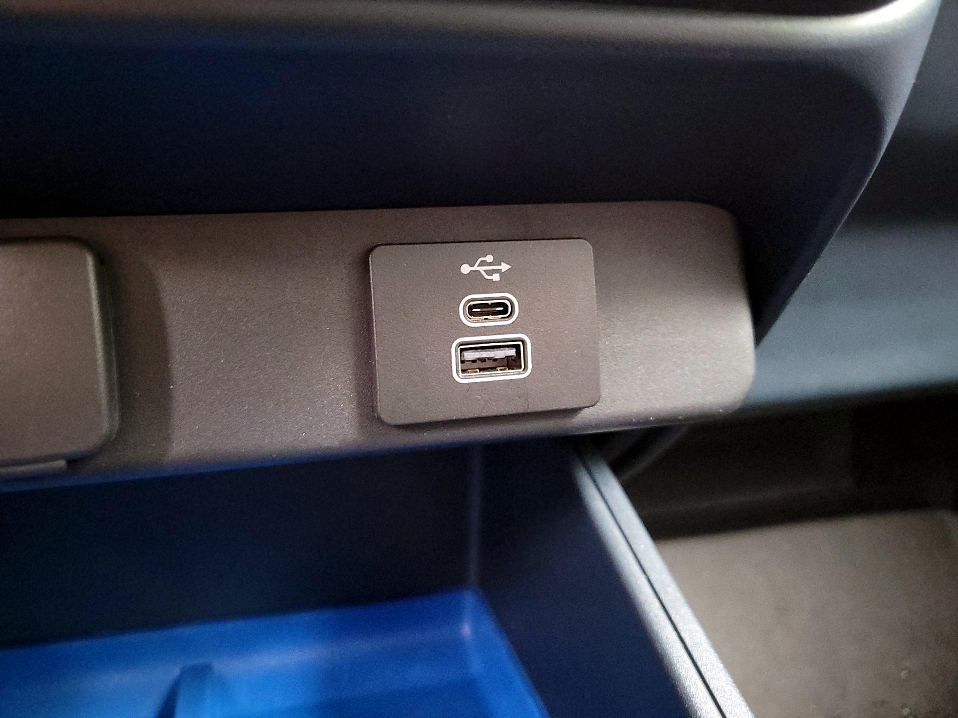 Thumbnail: 2025 Ford Maverick - 18