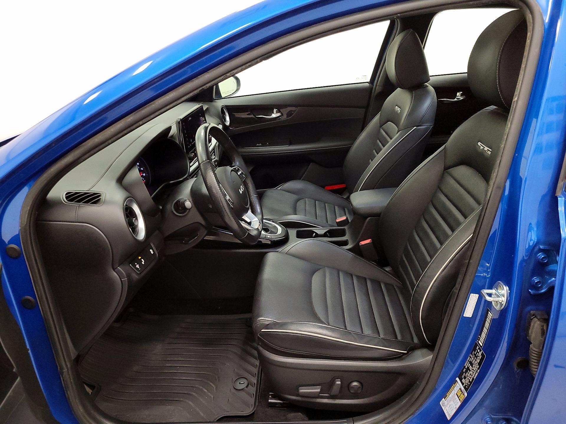 Thumbnail: 2023 Kia Forte - 11