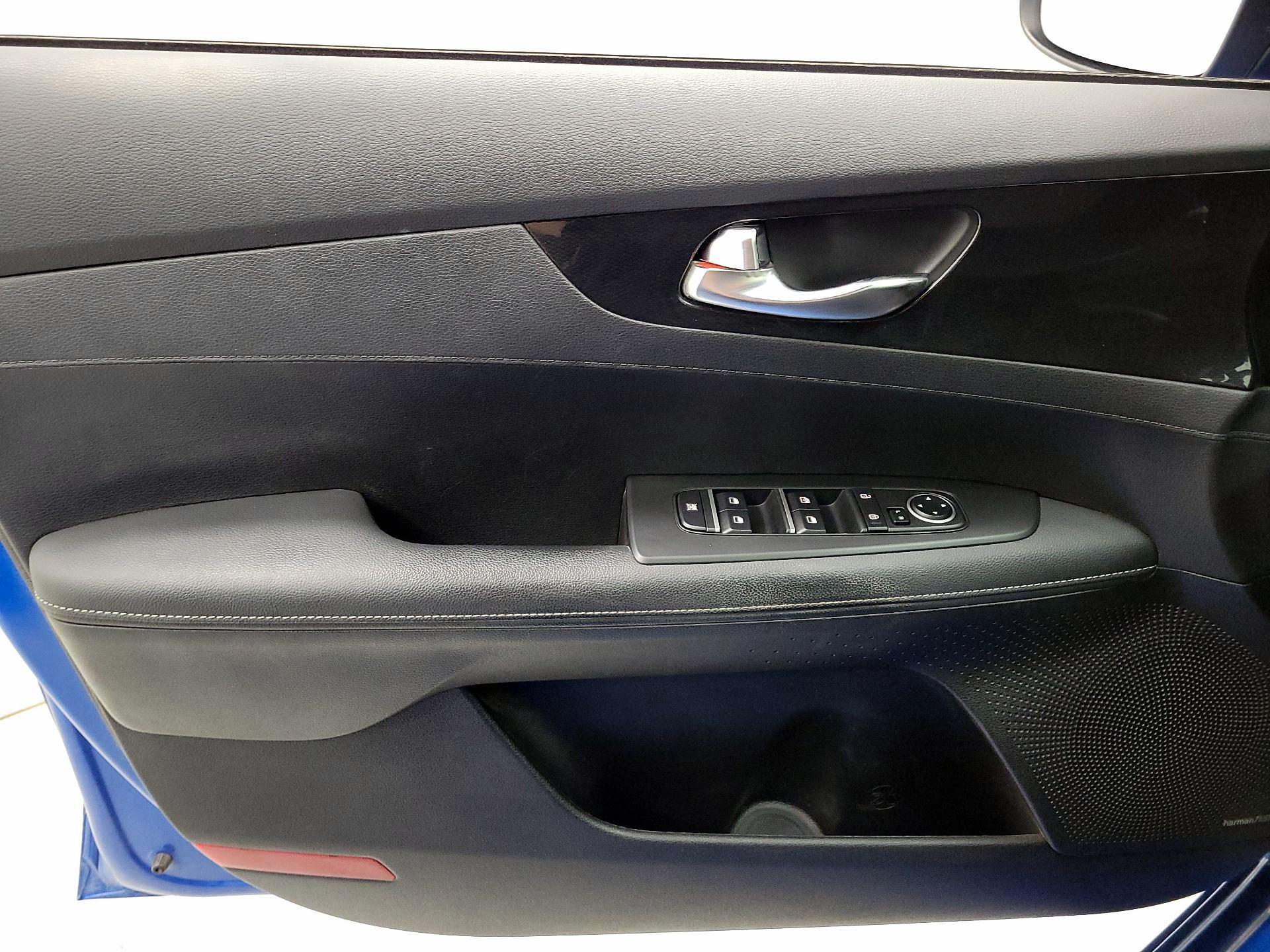 Thumbnail: 2023 Kia Forte - 12