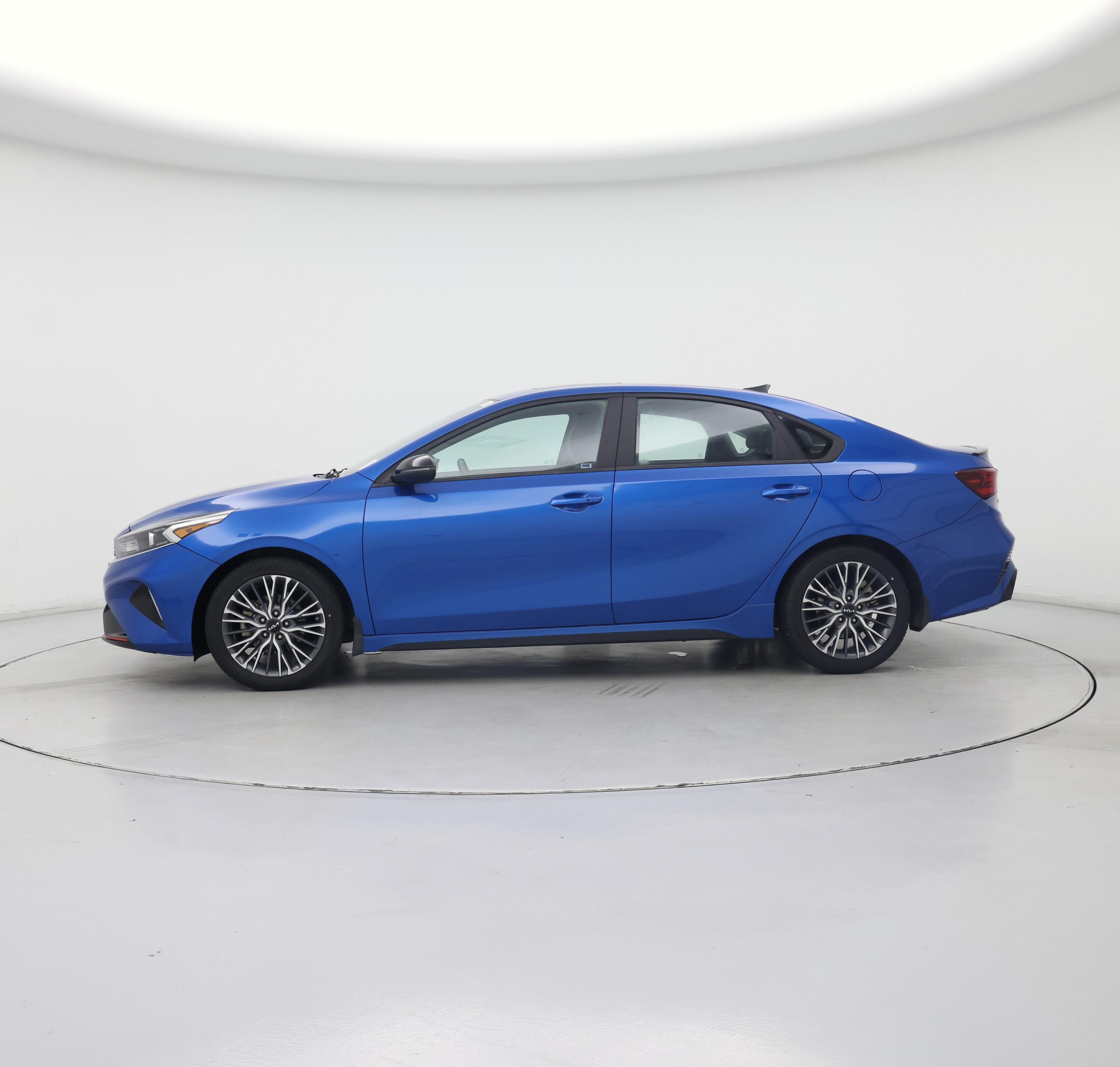 Thumbnail: 2023 Kia Forte - 3
