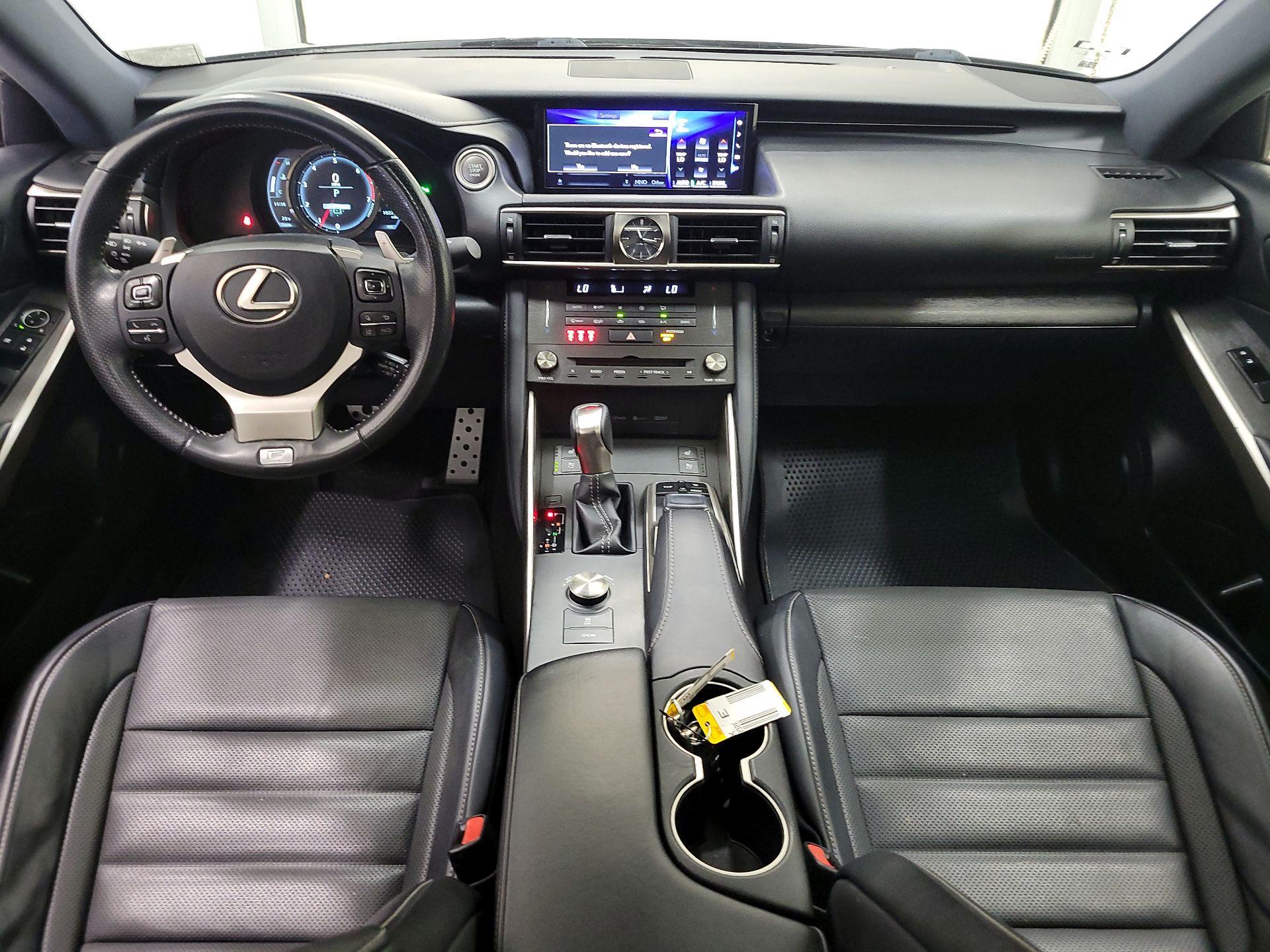 Thumbnail: 2019 Lexus IS - 9