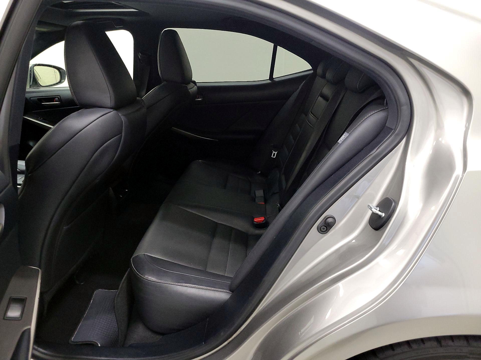 Thumbnail: 2019 Lexus IS - 19