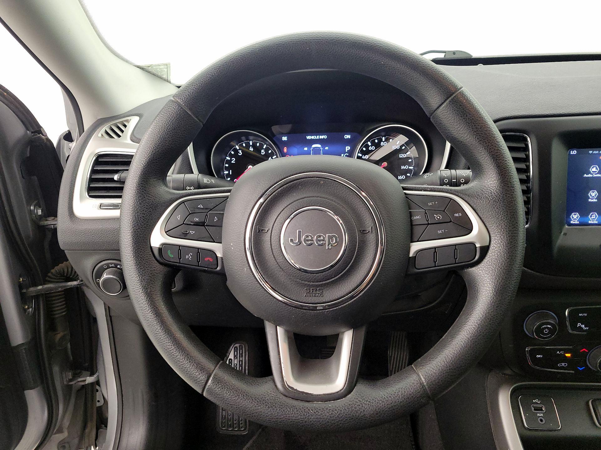 Thumbnail: 2018 Jeep Compass - 10