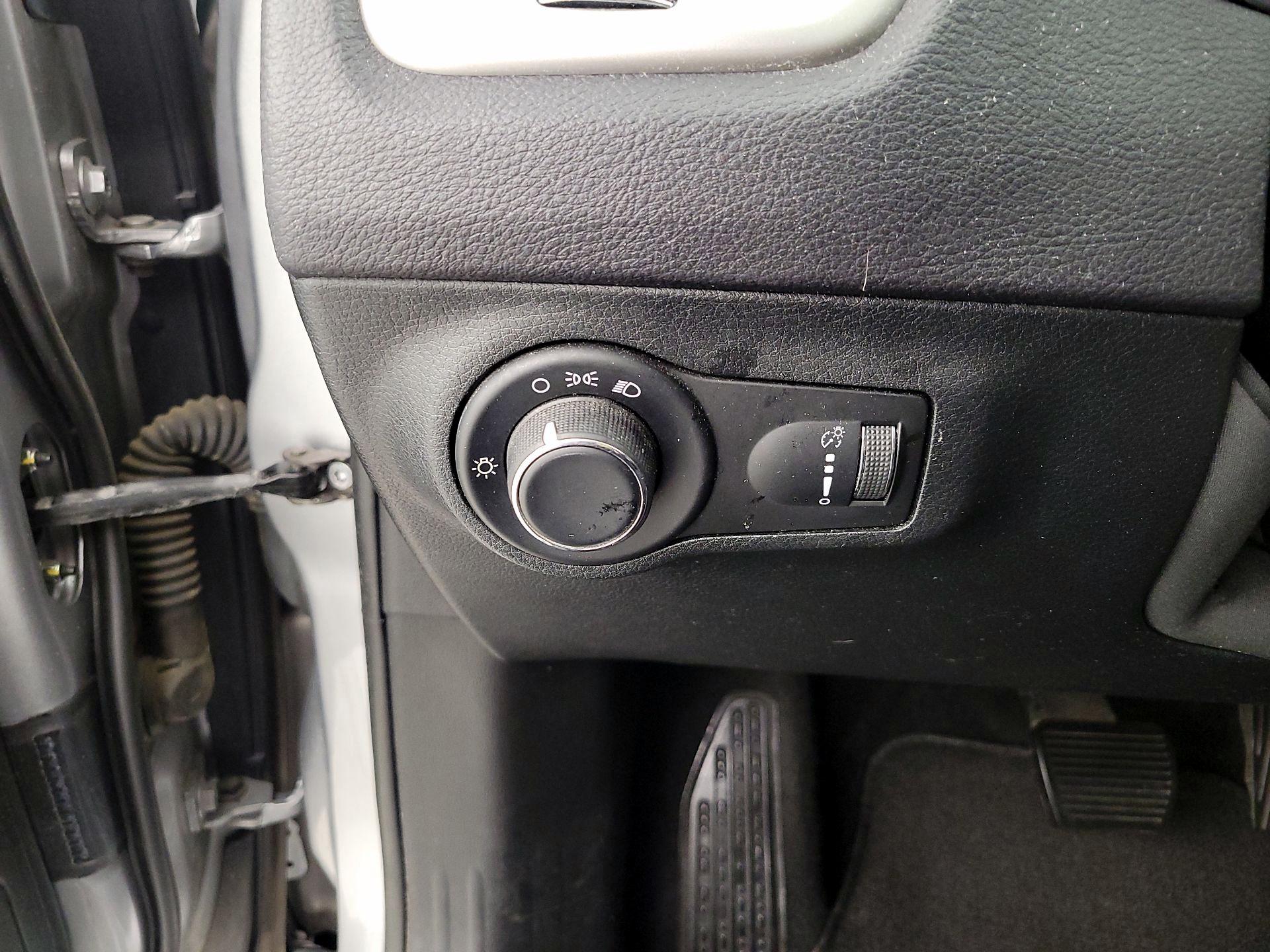 Thumbnail: 2018 Jeep Compass - 13