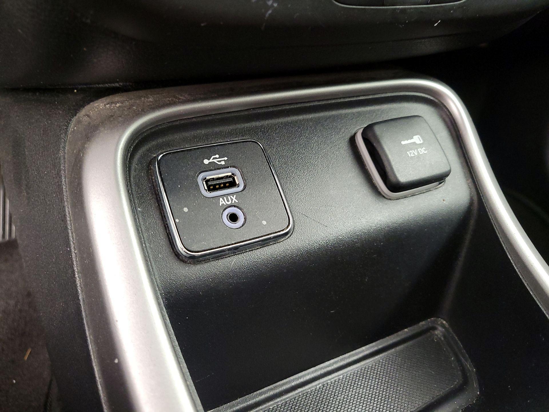 Thumbnail: 2018 Jeep Compass - 18