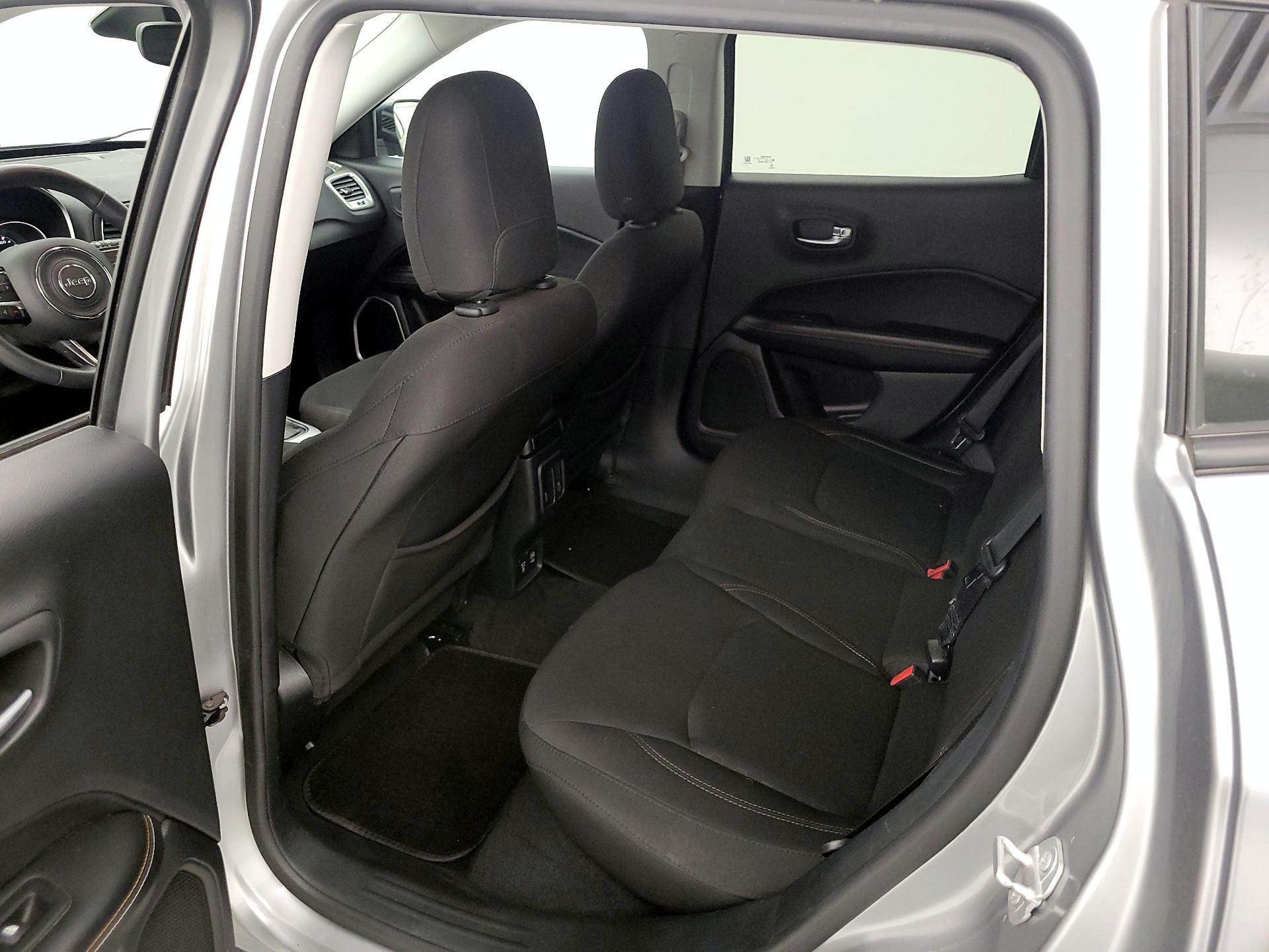 Thumbnail: 2018 Jeep Compass - 19