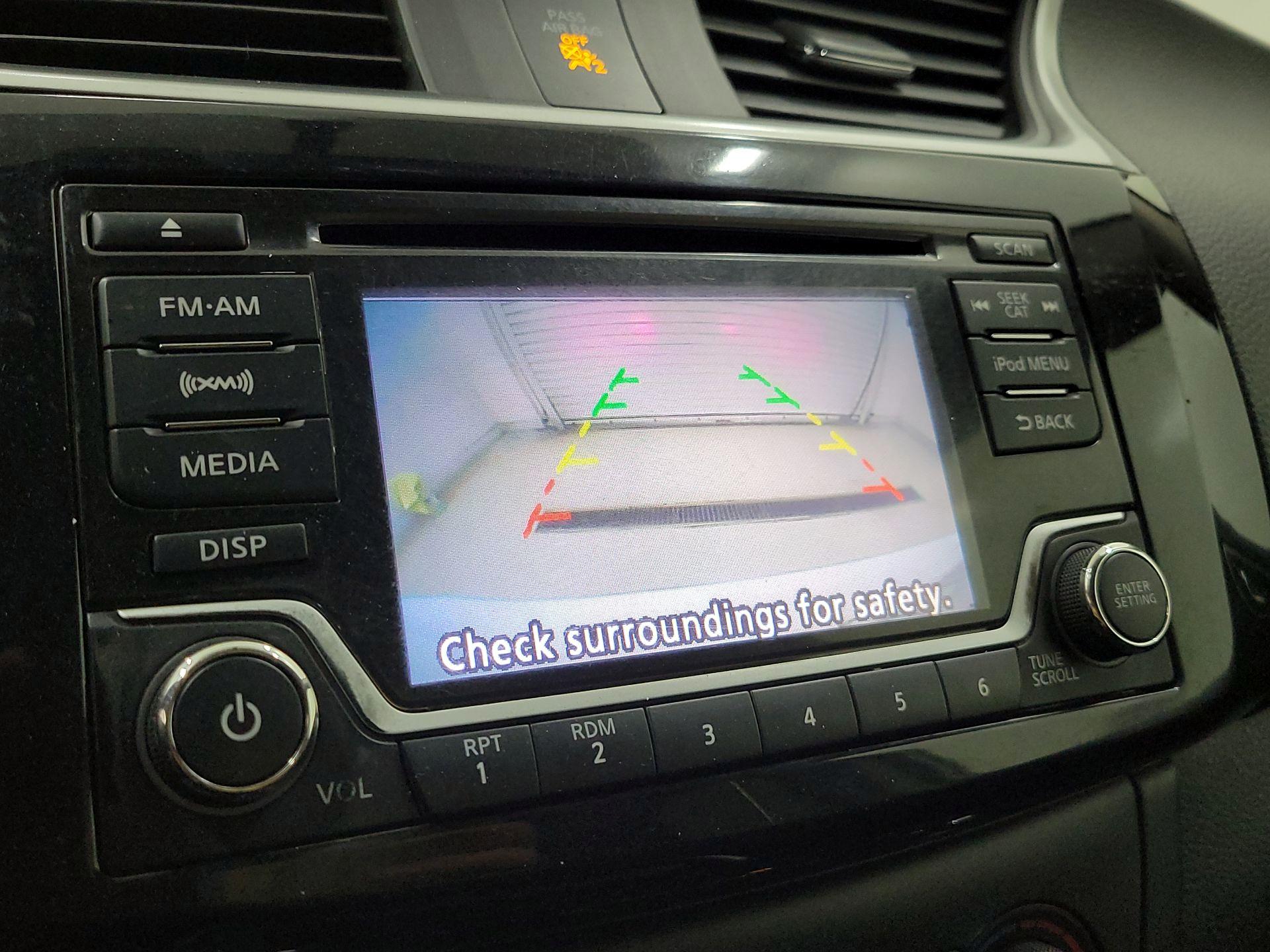 Thumbnail: 2017 Nissan Sentra - 14