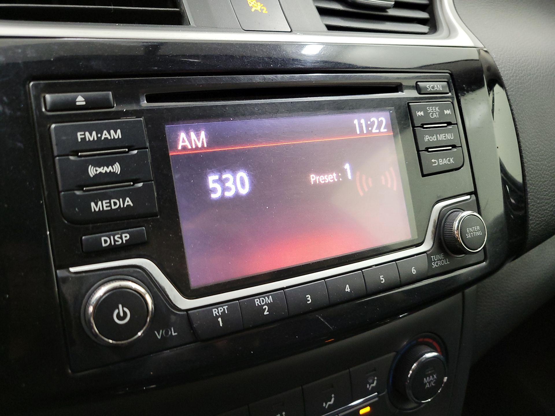 Thumbnail: 2017 Nissan Sentra - 15