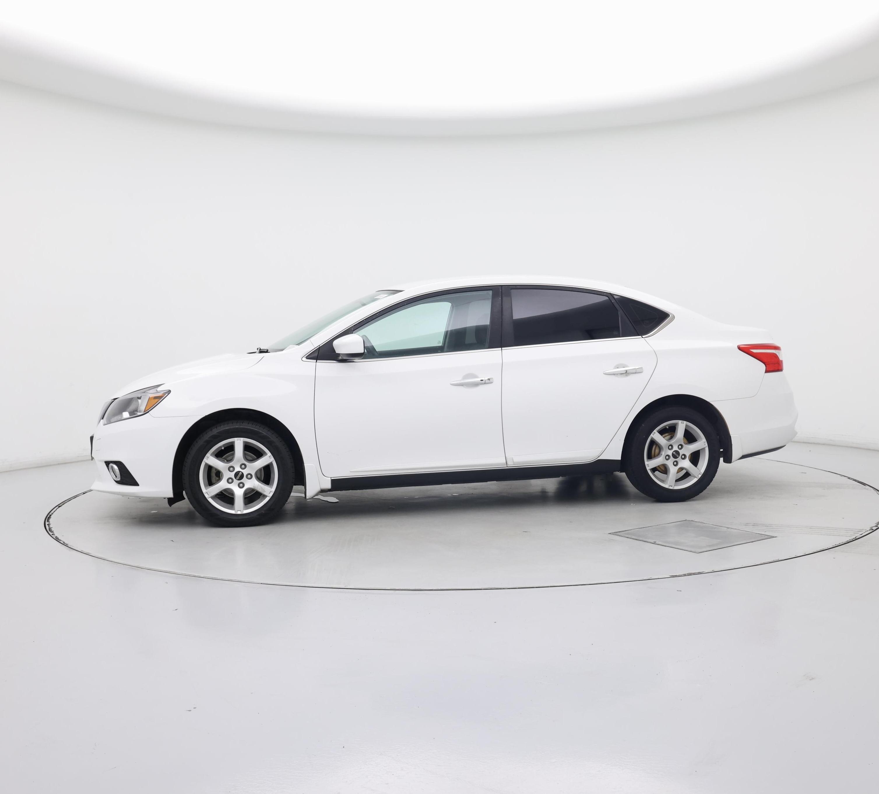 Thumbnail: 2017 Nissan Sentra - 3