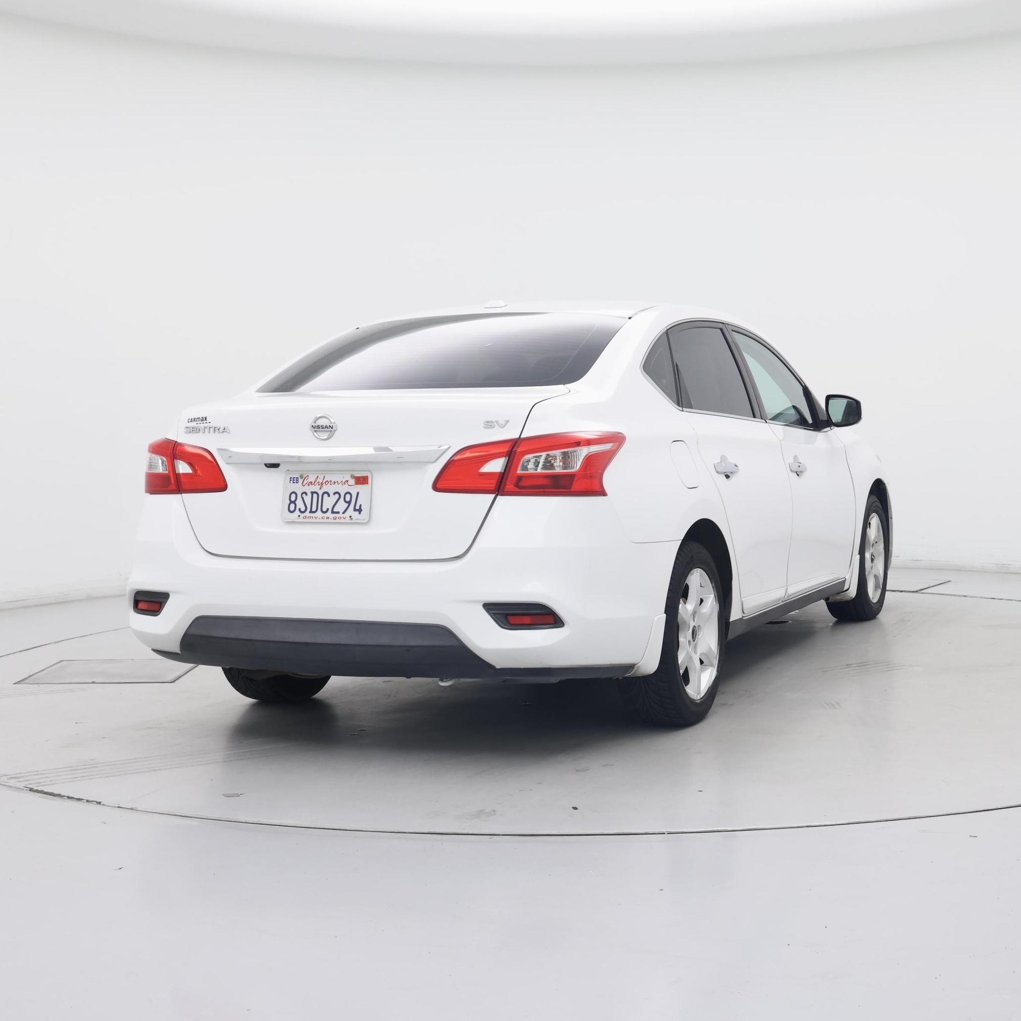 Thumbnail: 2017 Nissan Sentra - 8