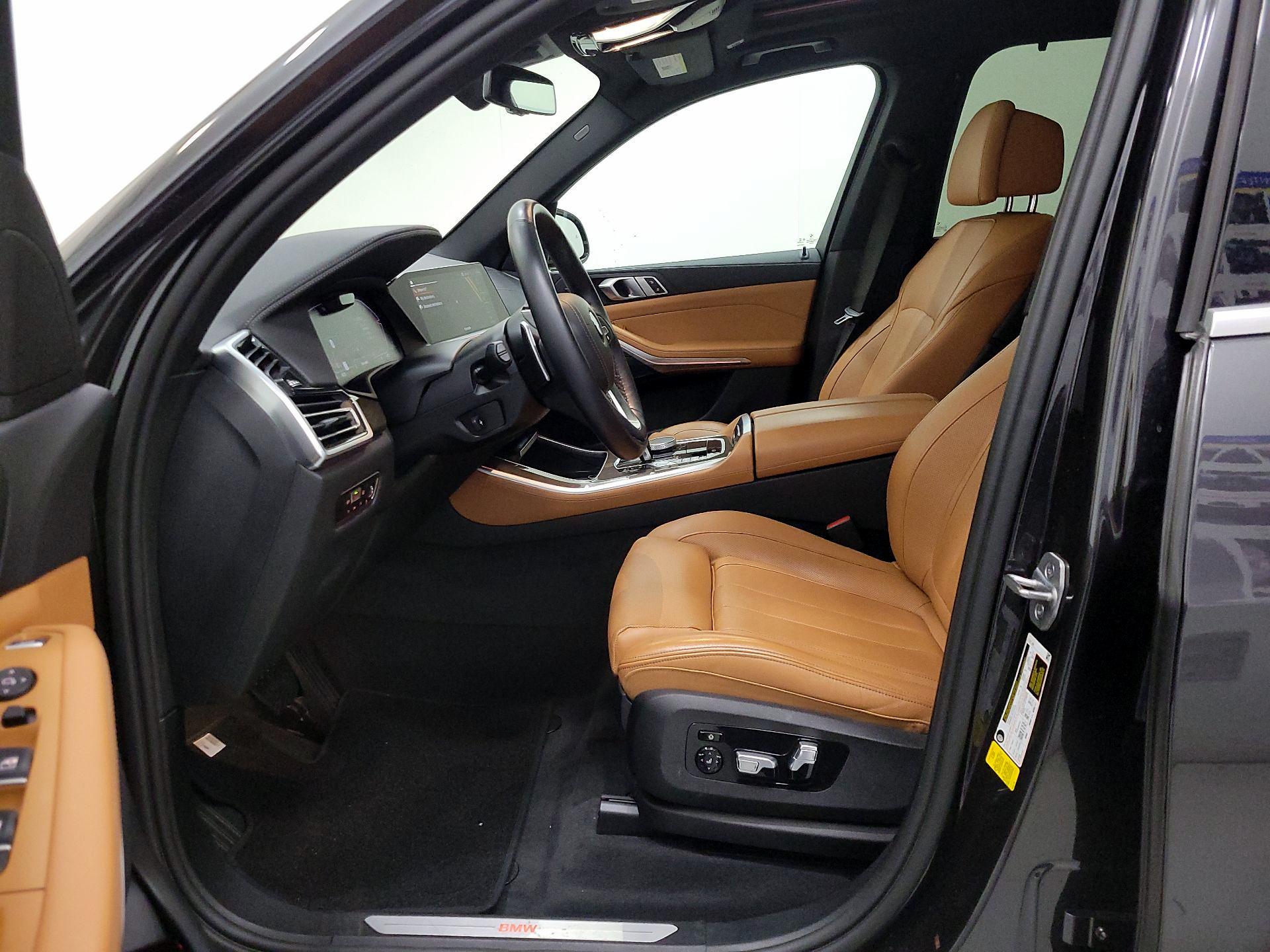 Thumbnail: 2022 BMW X5 - 11